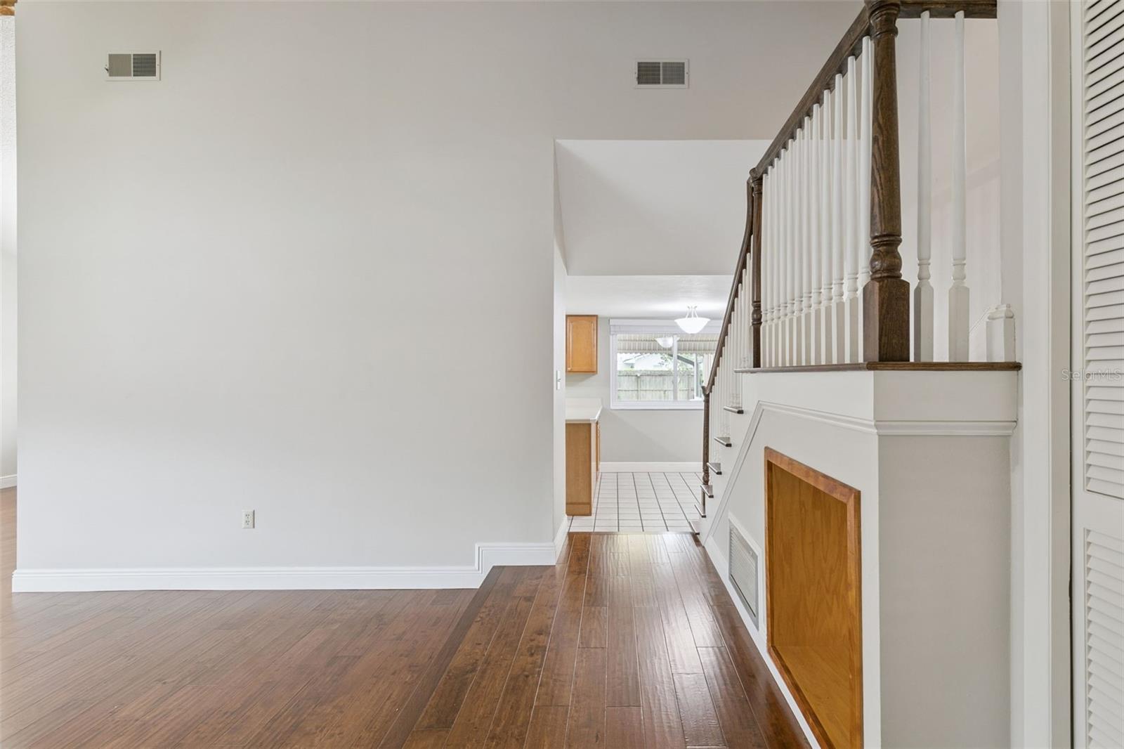 Image 5 of 55 For 8328 Crosswicks Drive