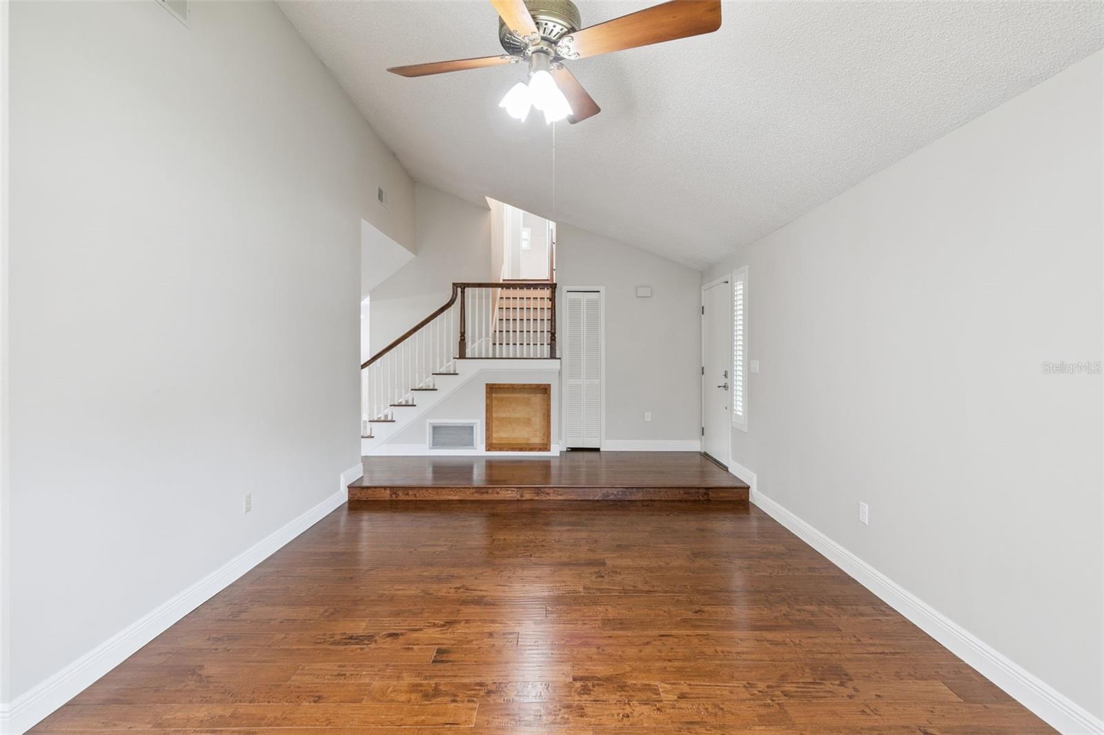 Image 6 of 55 For 8328 Crosswicks Drive