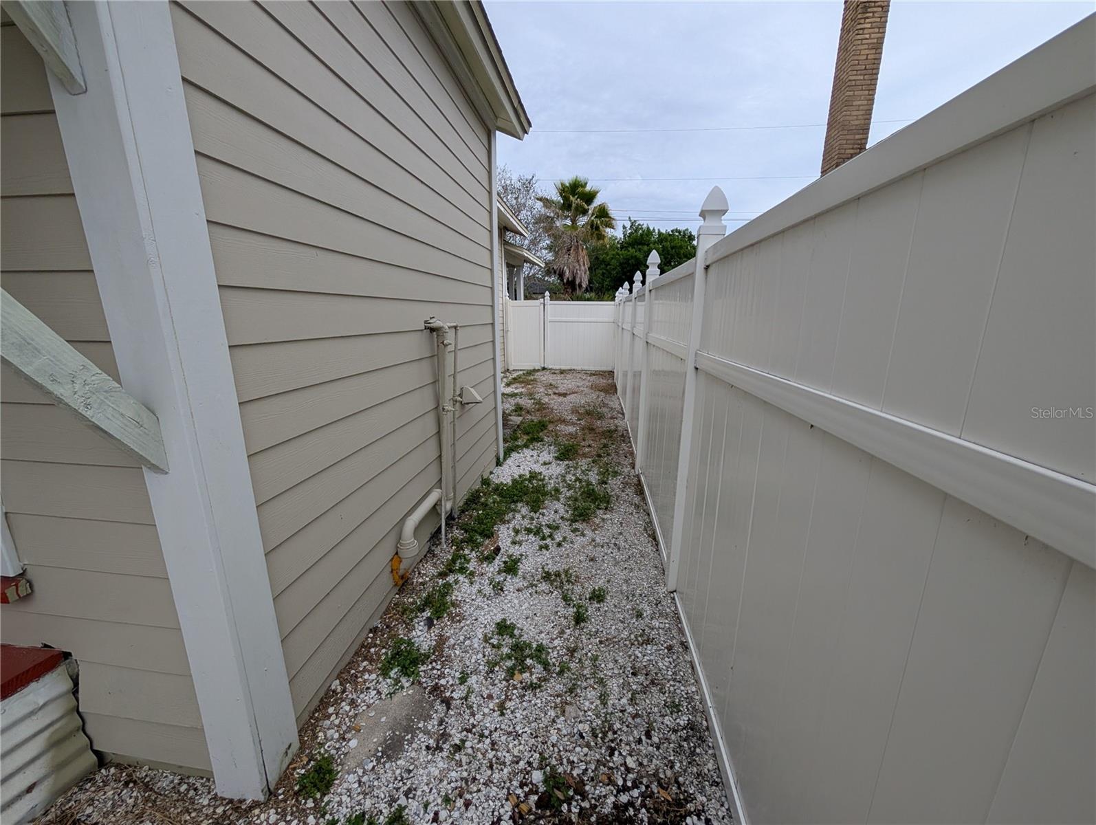 Image 12 of 14 For 103 Westland Avenue 1