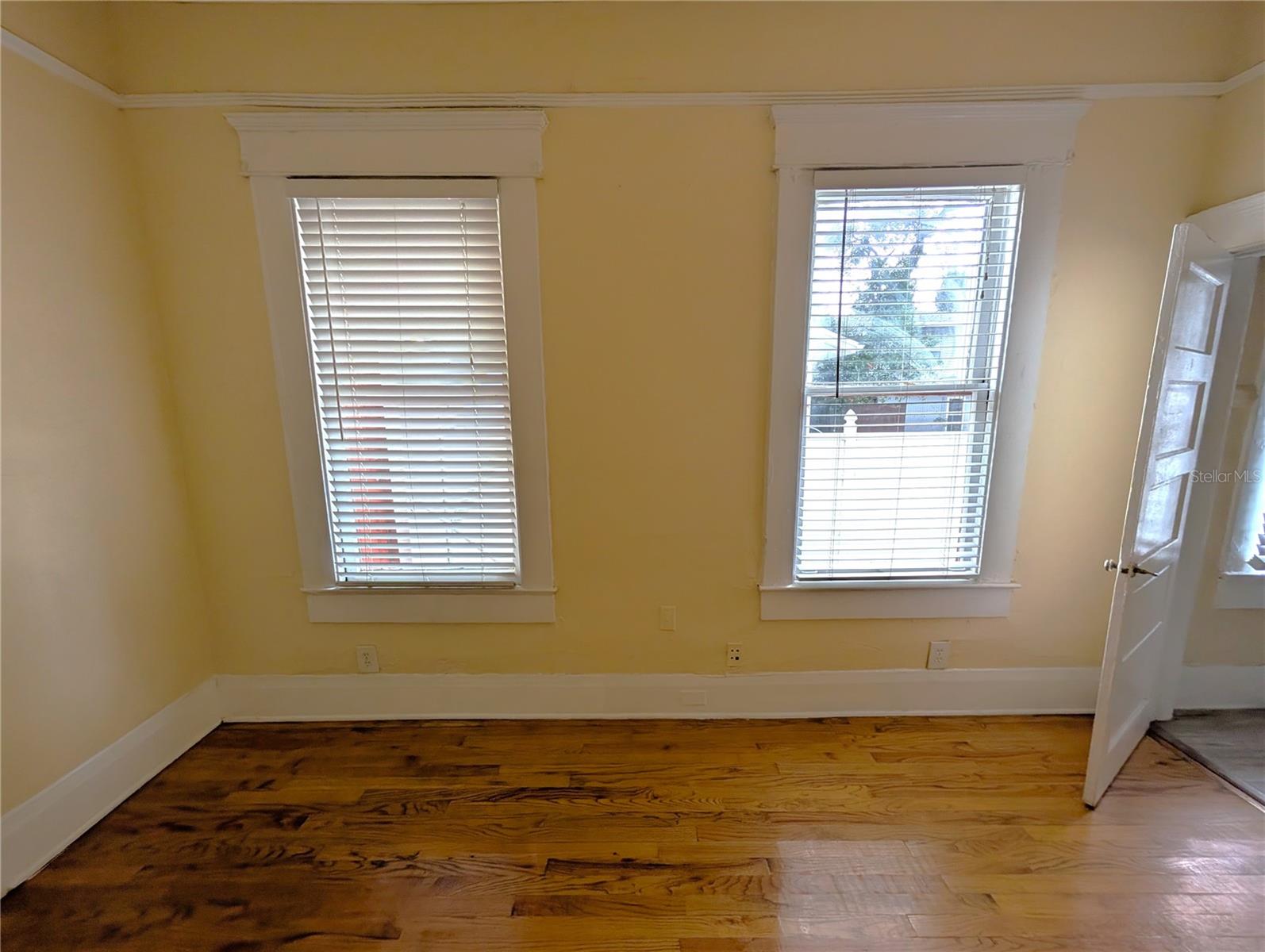 Image 8 of 14 For 103 Westland Avenue 1