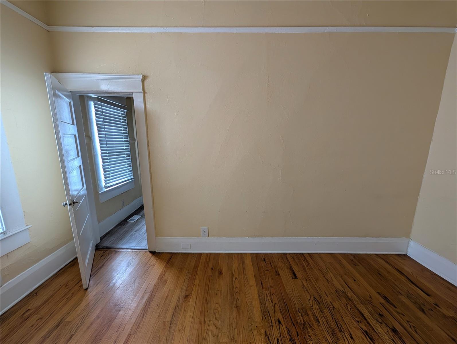 Image 9 of 14 For 103 Westland Avenue 1