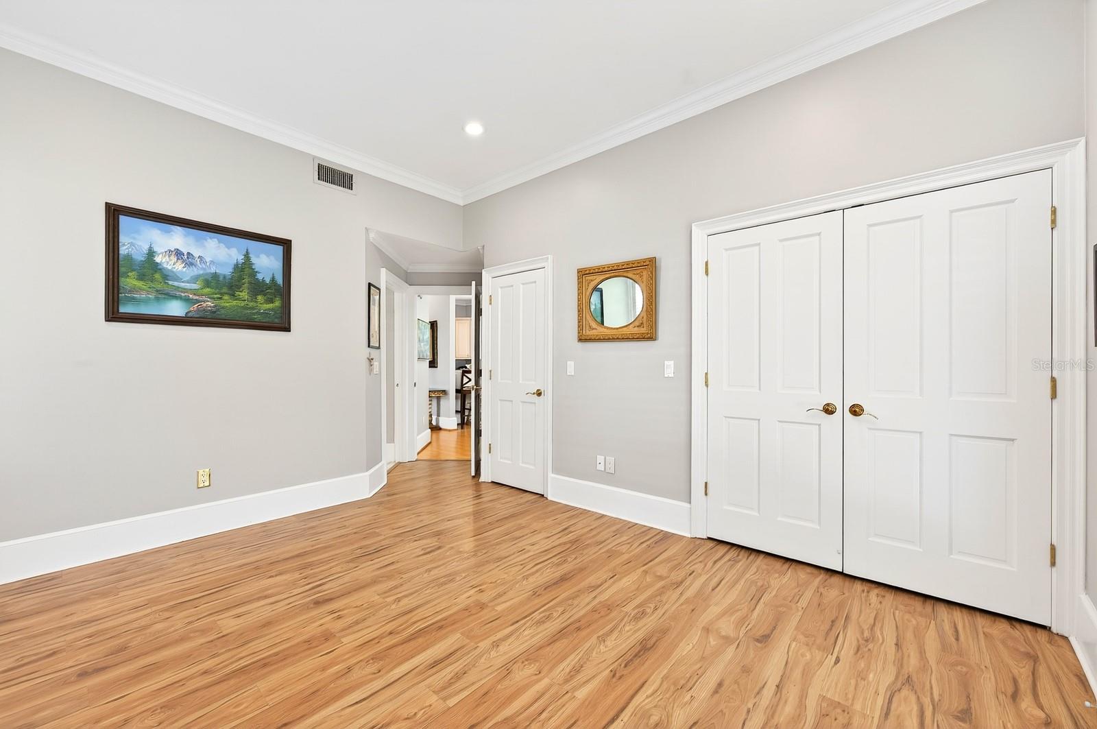Image 12 of 34 For 962 Aragon Avenue