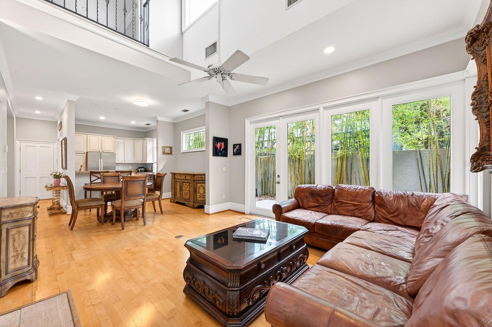 Image 4 of 34 For 962 Aragon Avenue