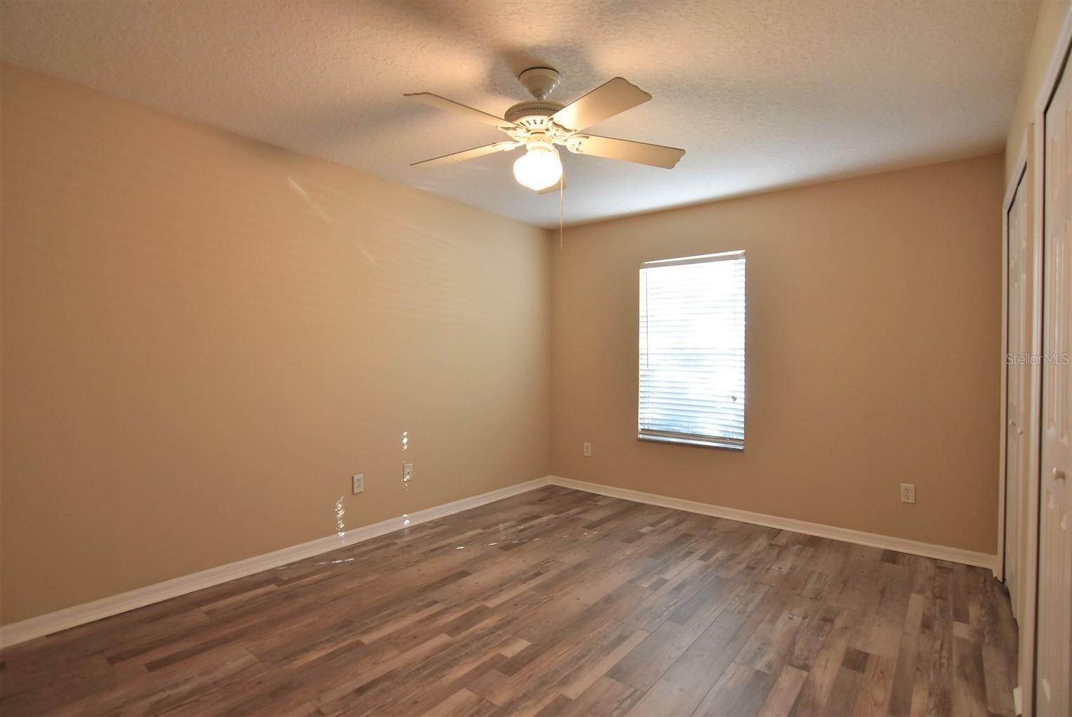 Image 17 of 25 For 1066 Dolphin Drive