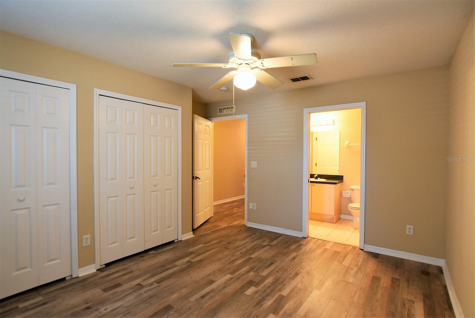 Image 19 of 25 For 1066 Dolphin Drive
