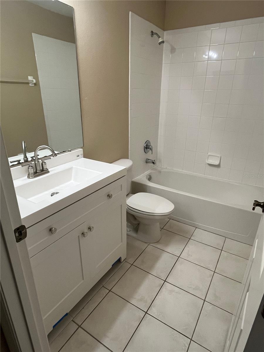 Image 20 of 25 For 1066 Dolphin Drive