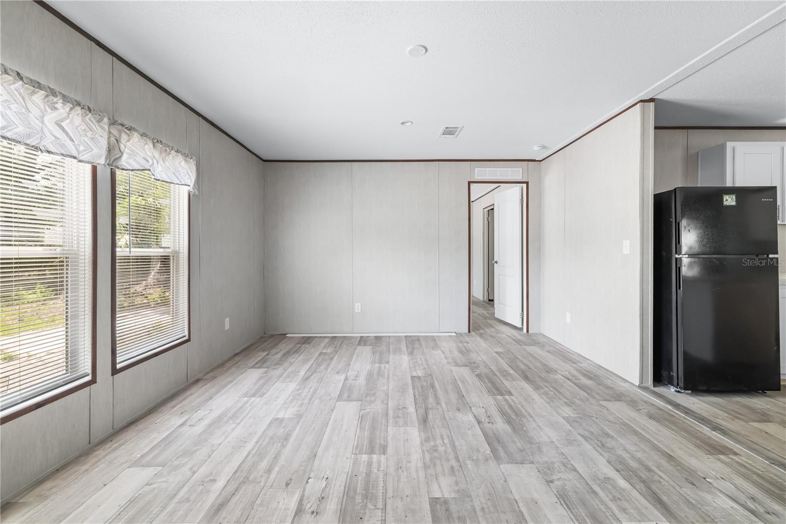 Image 10 of 38 For 25031 Antler Street