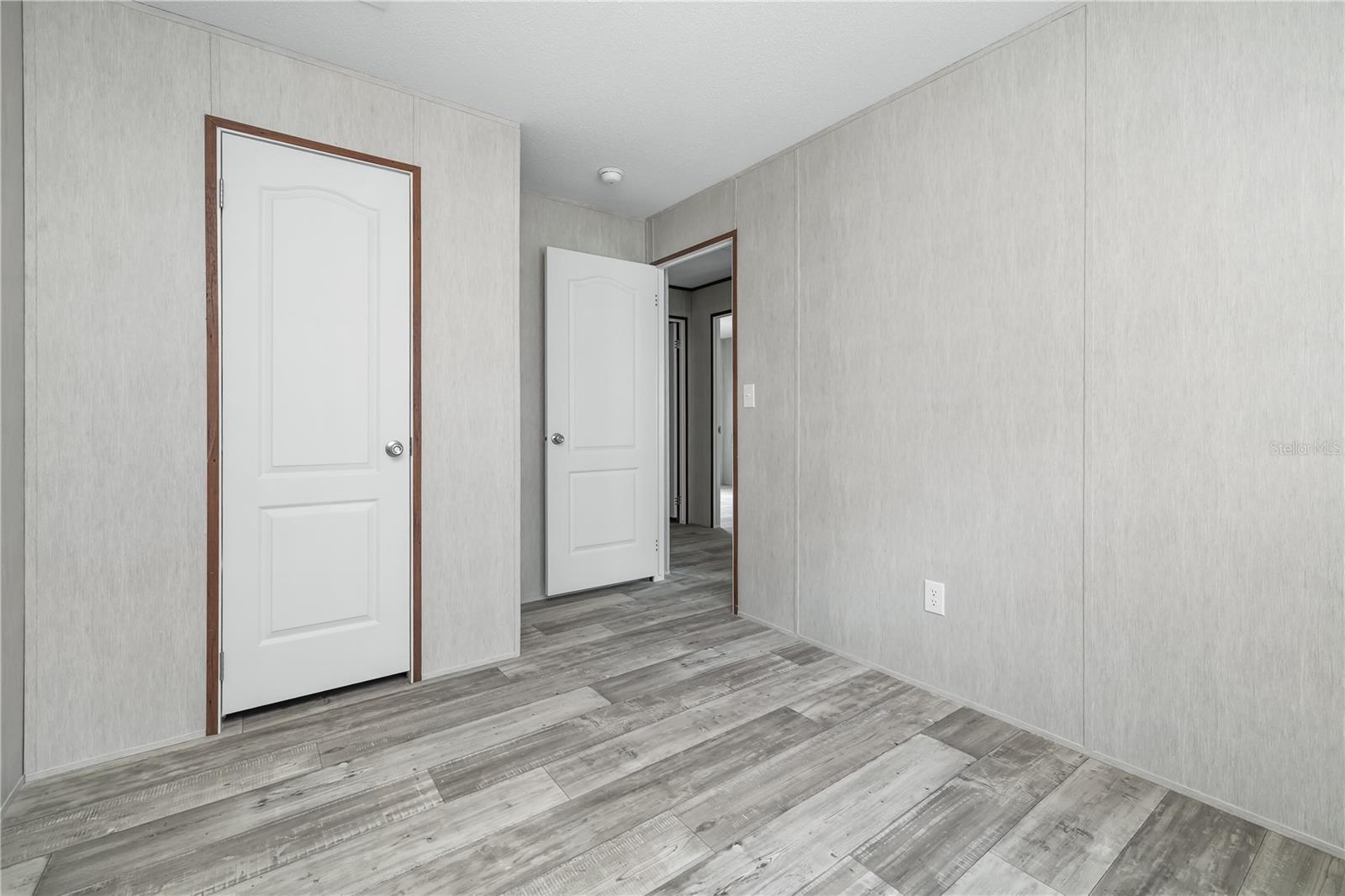 Image 18 of 38 For 25031 Antler Street