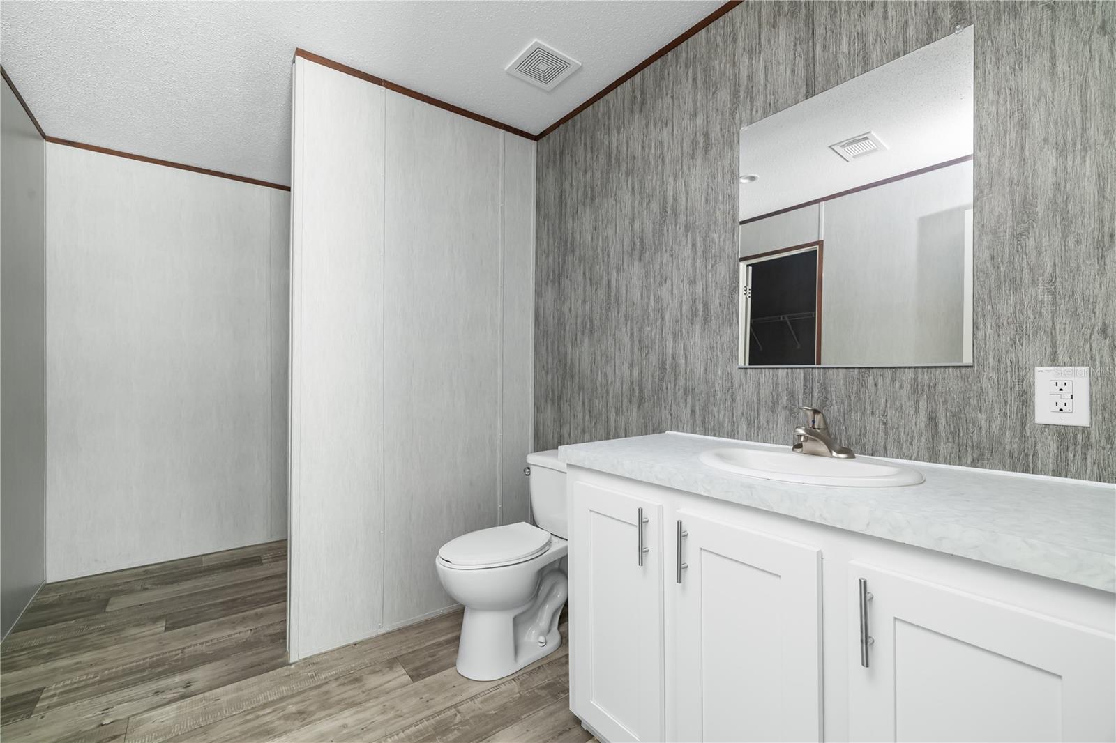 Image 22 of 38 For 25031 Antler Street