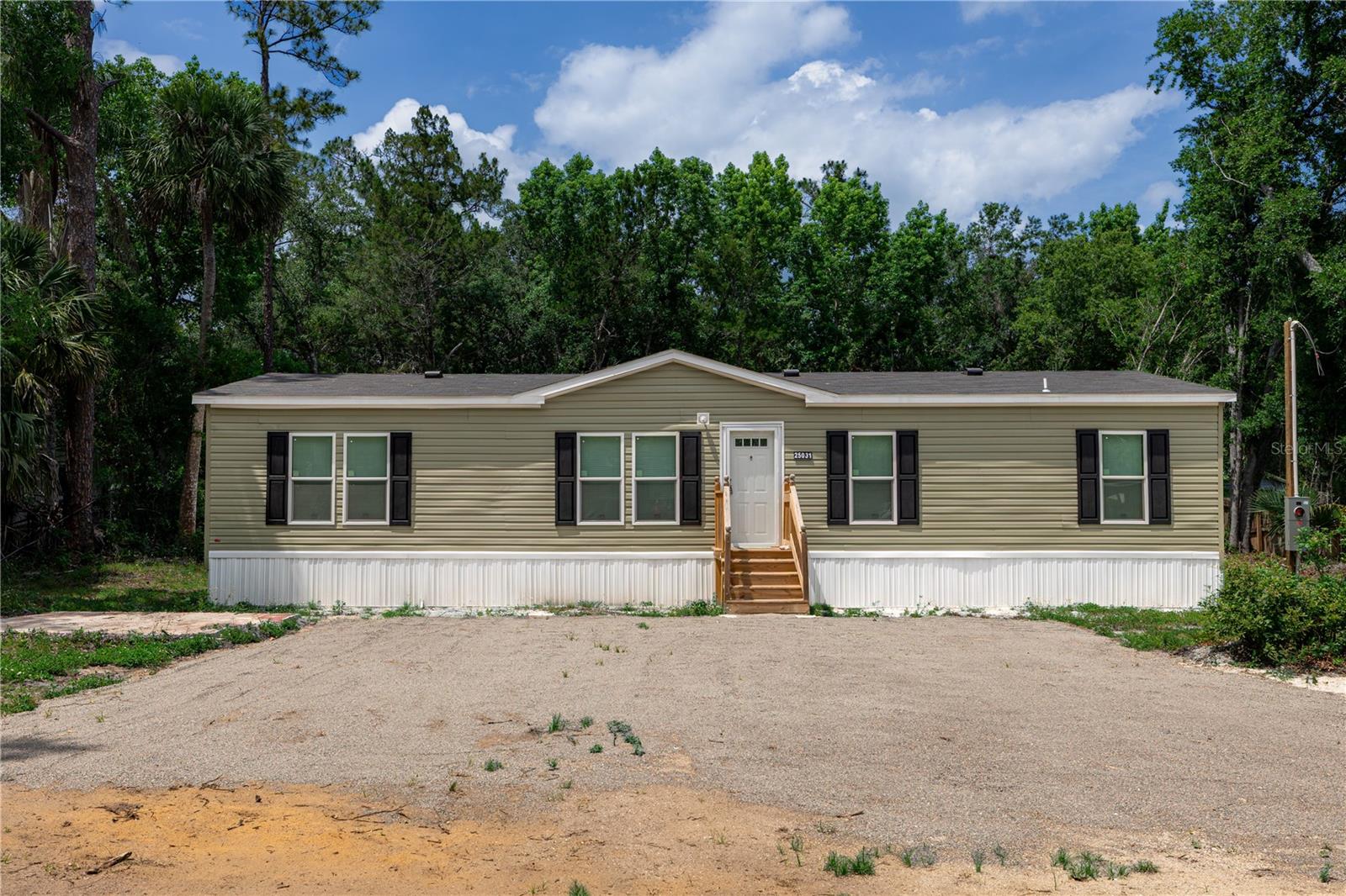 Image 3 of 38 For 25031 Antler Street