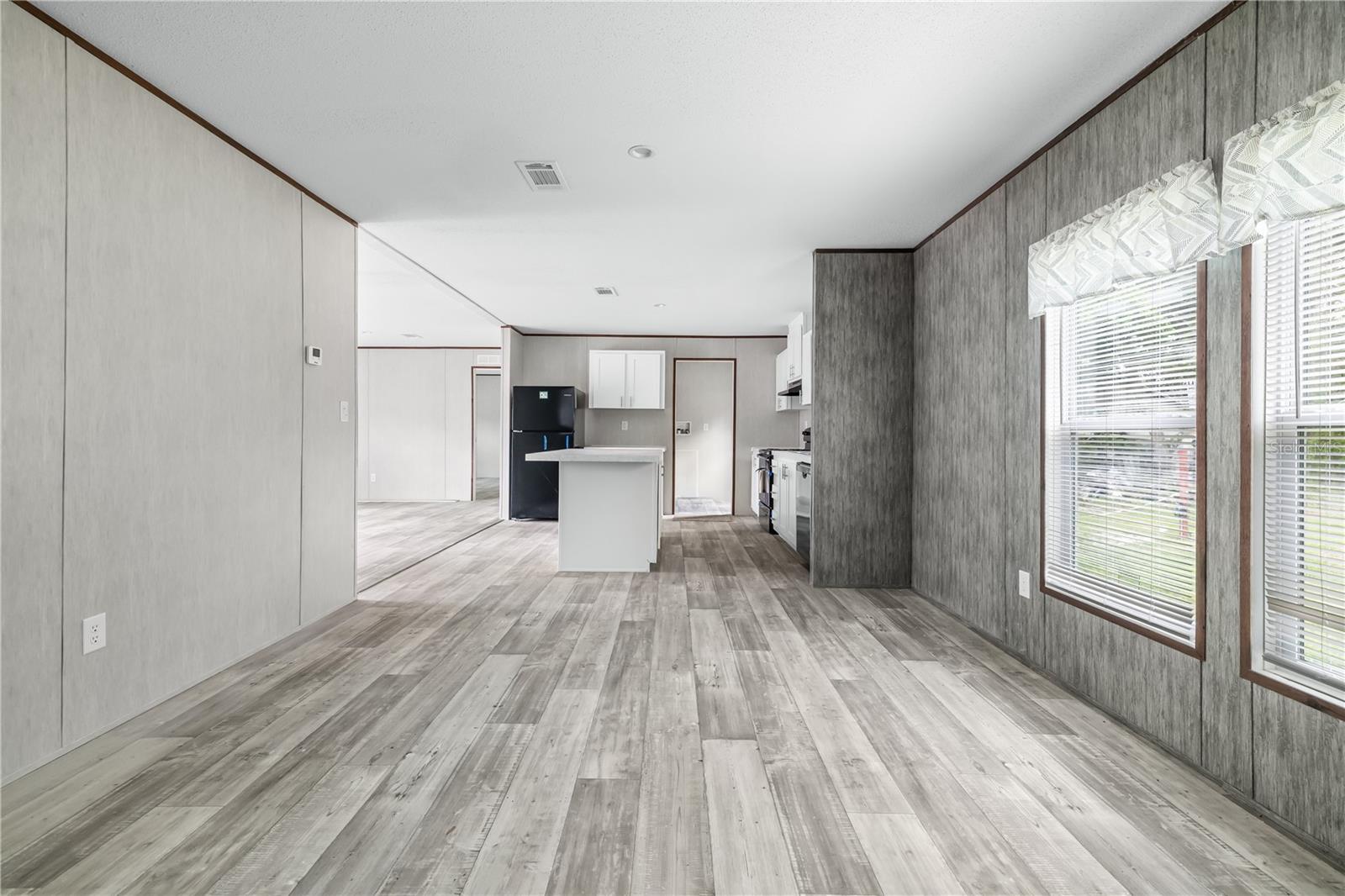 Image 8 of 38 For 25031 Antler Street