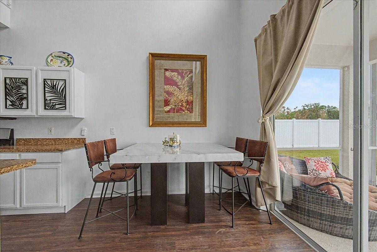 Image 13 of 37 For 5039 Heatherlake Terrace