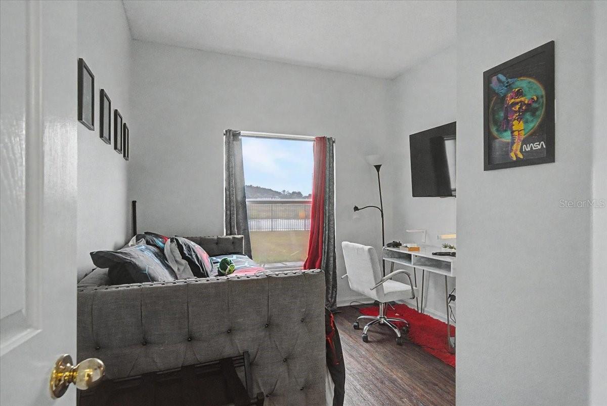 Image 14 of 37 For 5039 Heatherlake Terrace