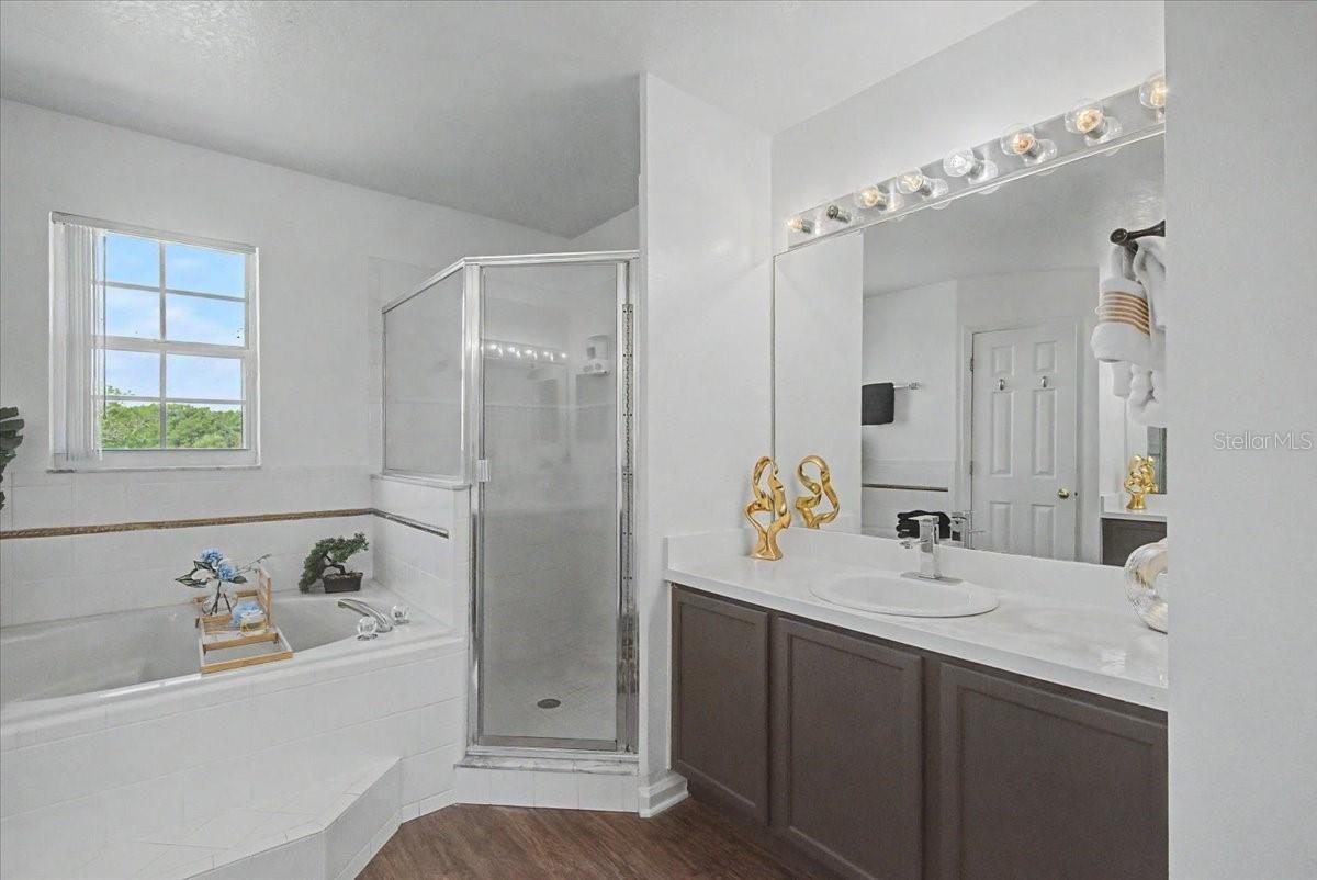 Image 23 of 37 For 5039 Heatherlake Terrace