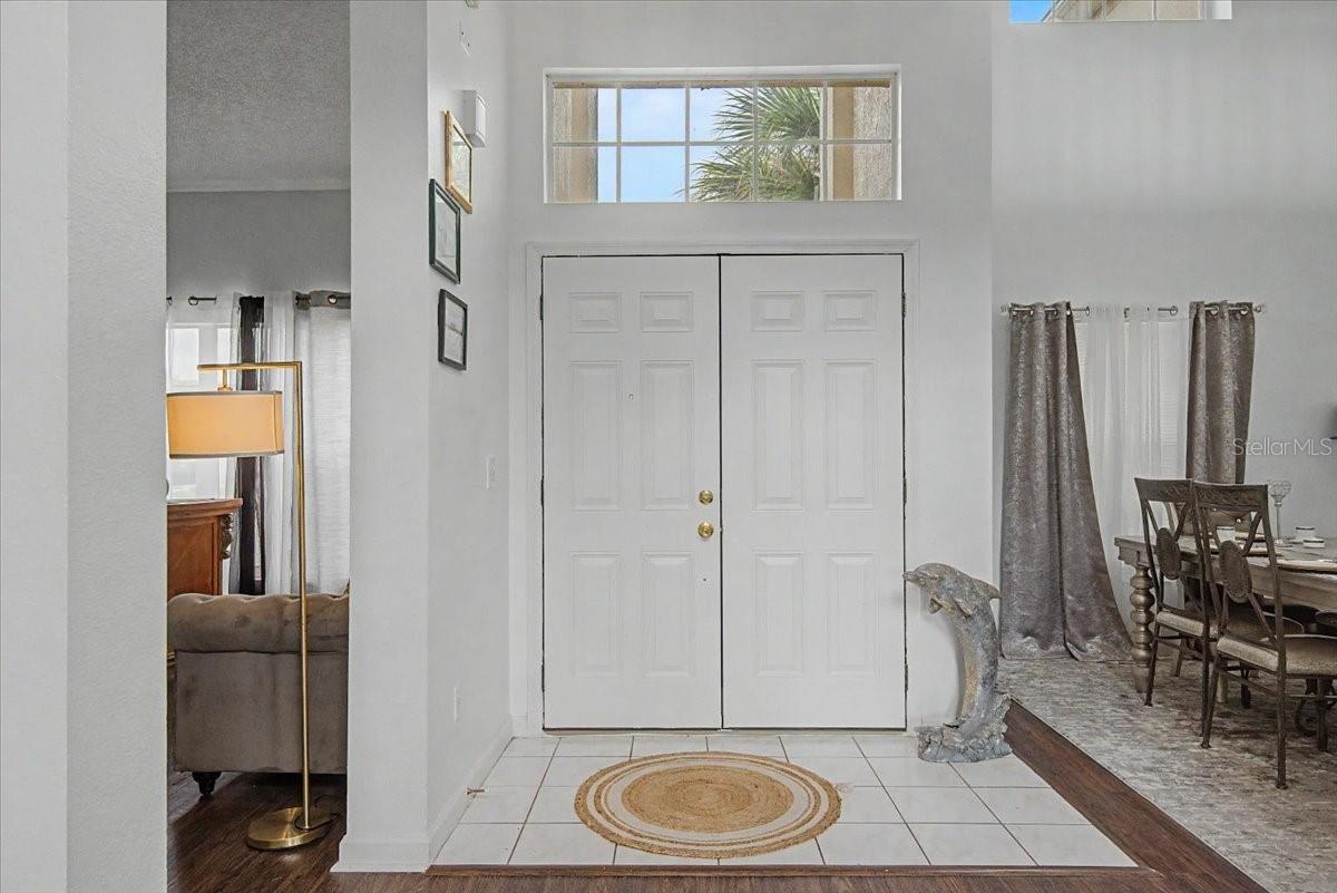 Image 4 of 37 For 5039 Heatherlake Terrace
