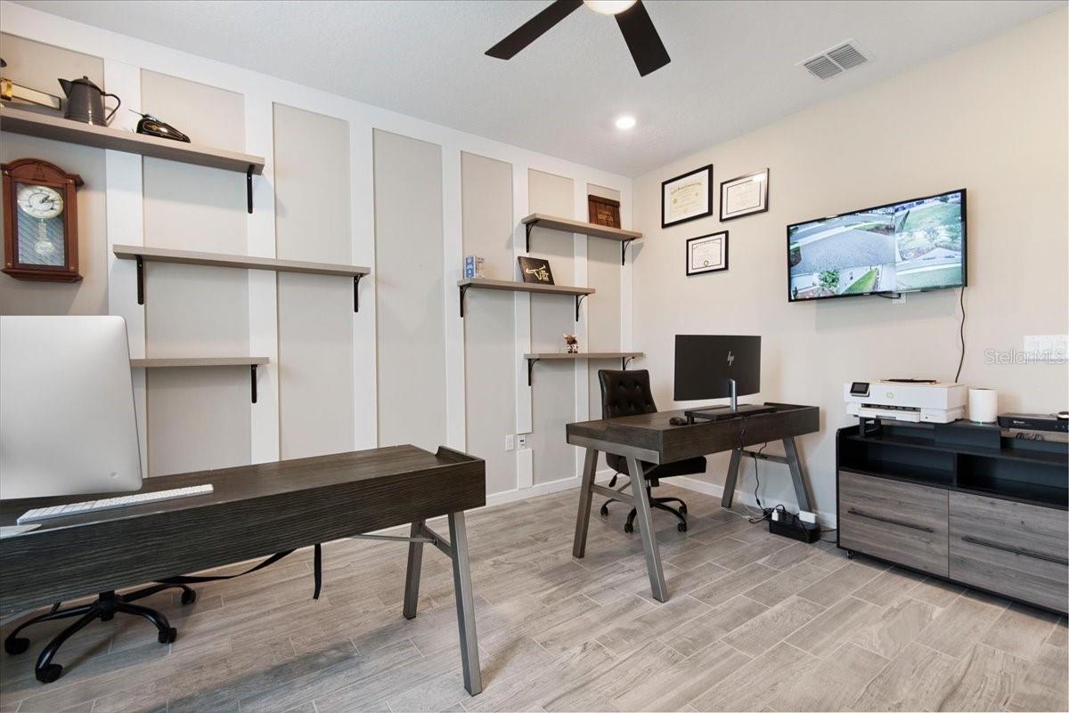Image 10 of 32 For 15363 Willow Ridge Drive