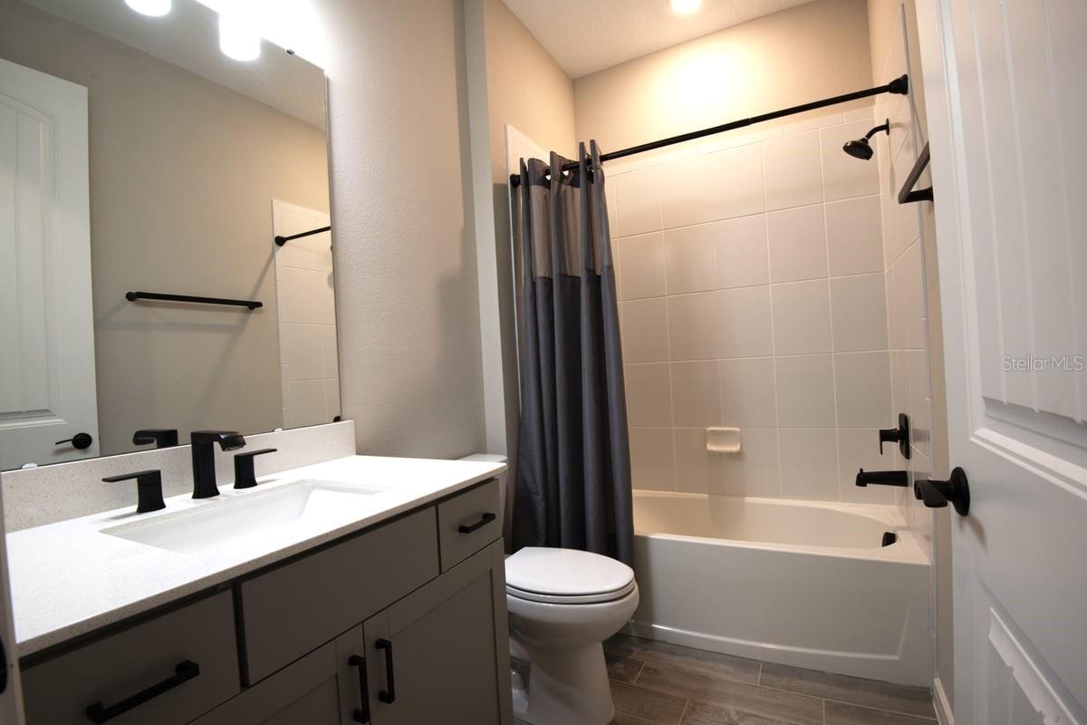 Image 22 of 32 For 15363 Willow Ridge Drive