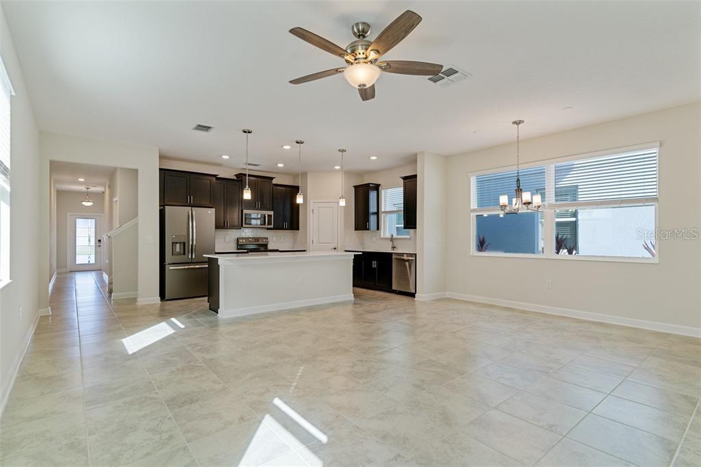 Image 3 of 14 For 11859 Charades Street