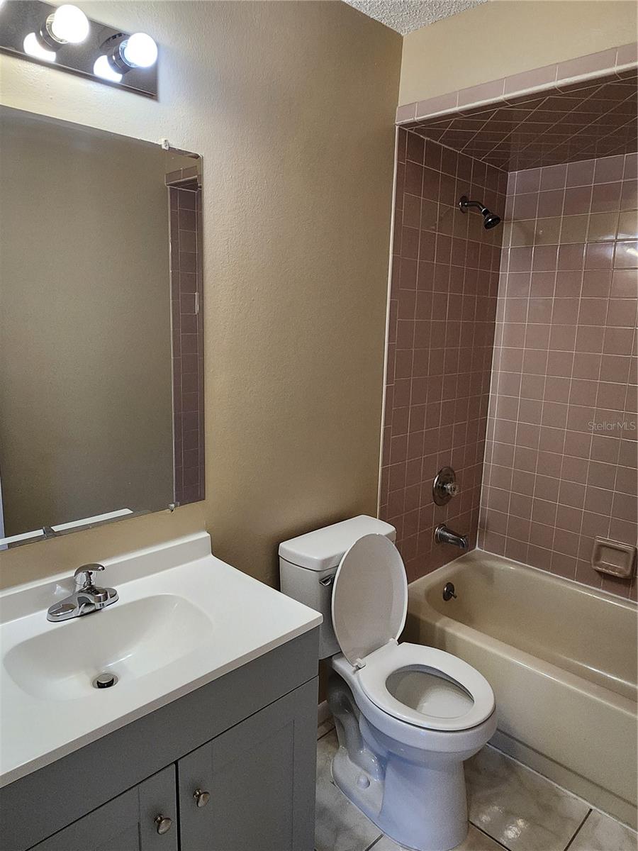 Image 17 of 29 For 2429 Centennial Boulevard