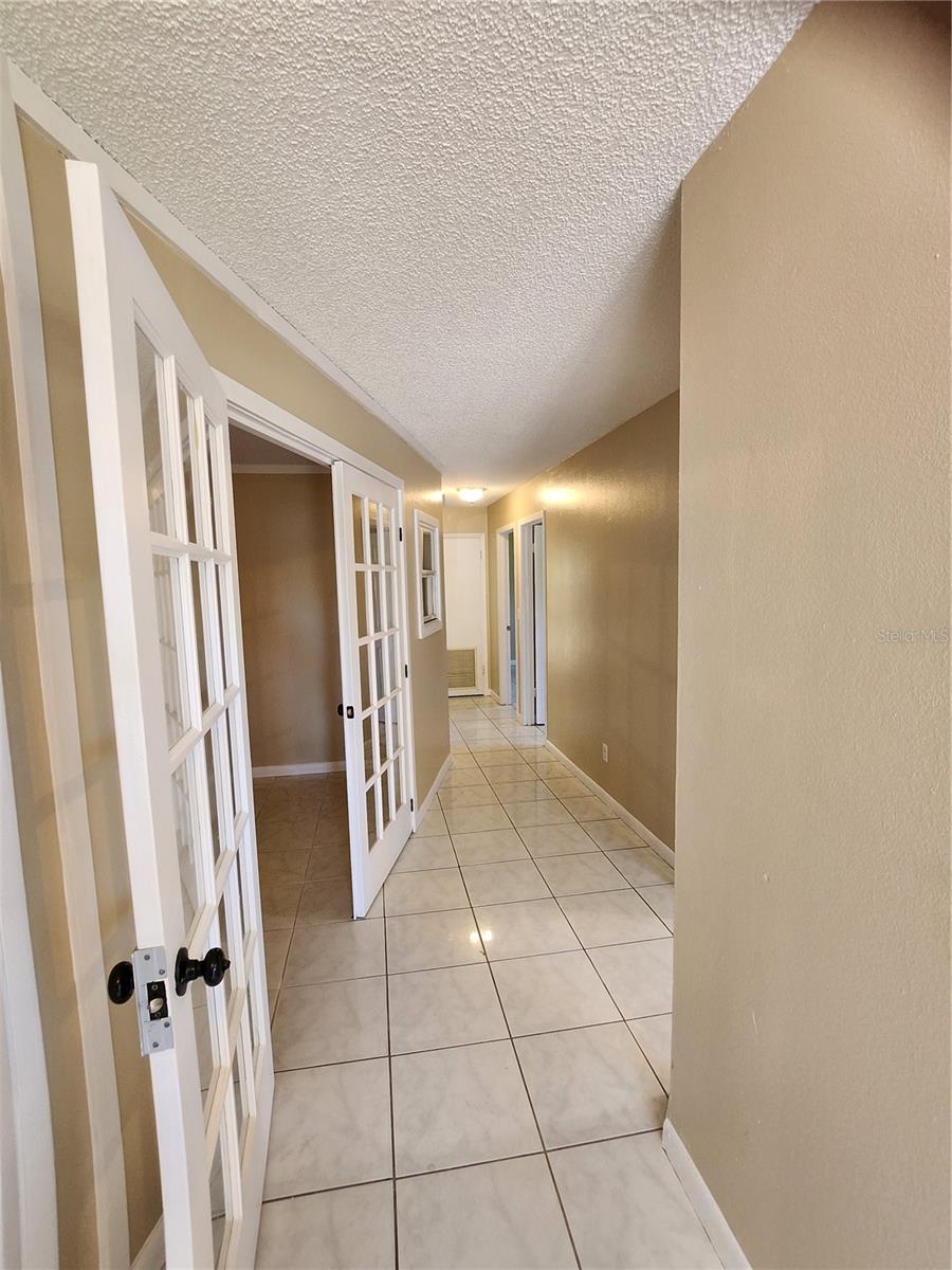 Image 21 of 29 For 2429 Centennial Boulevard