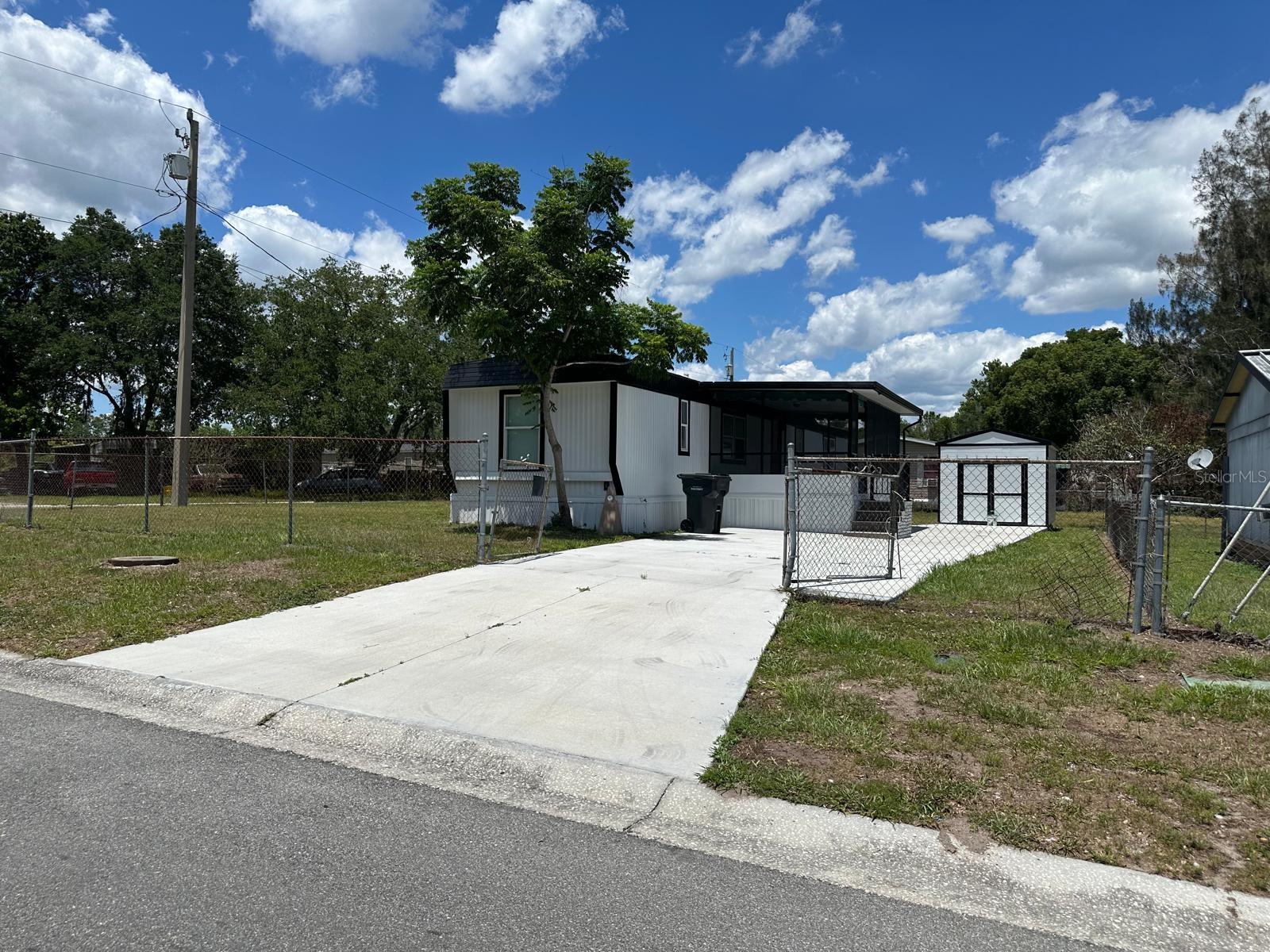 Details for 3061 Crystal Hills Drive, LAKELAND, FL 33801