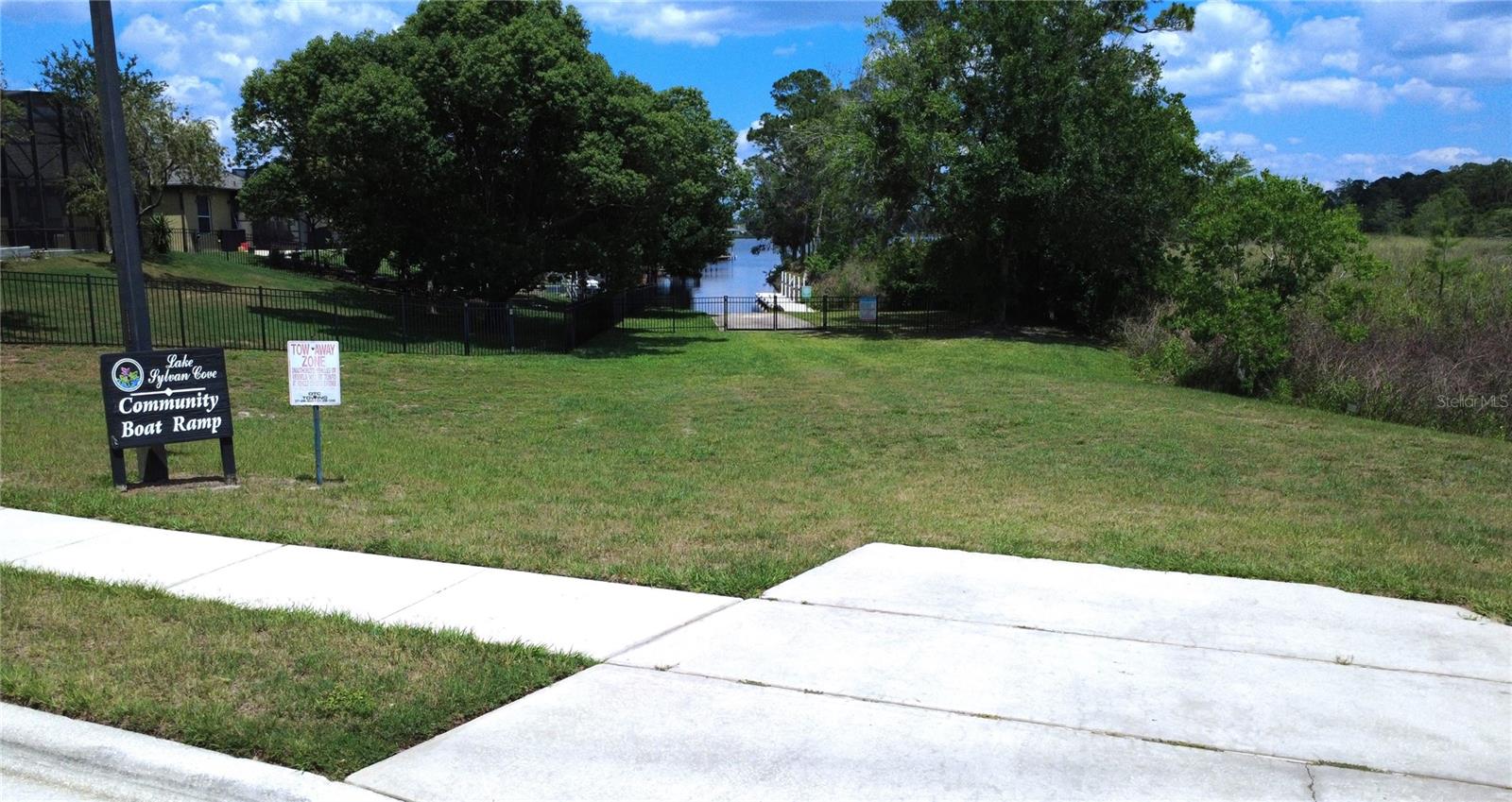 Image 41 of 46 For 7468 Aprelle Drive
