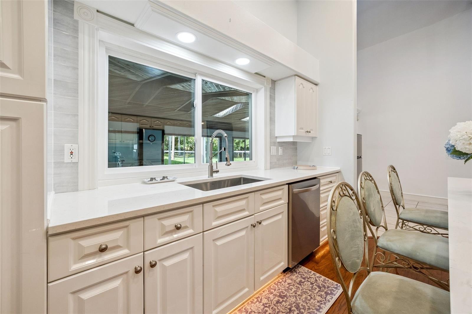 Image 10 of 68 For 21033 Violet Road