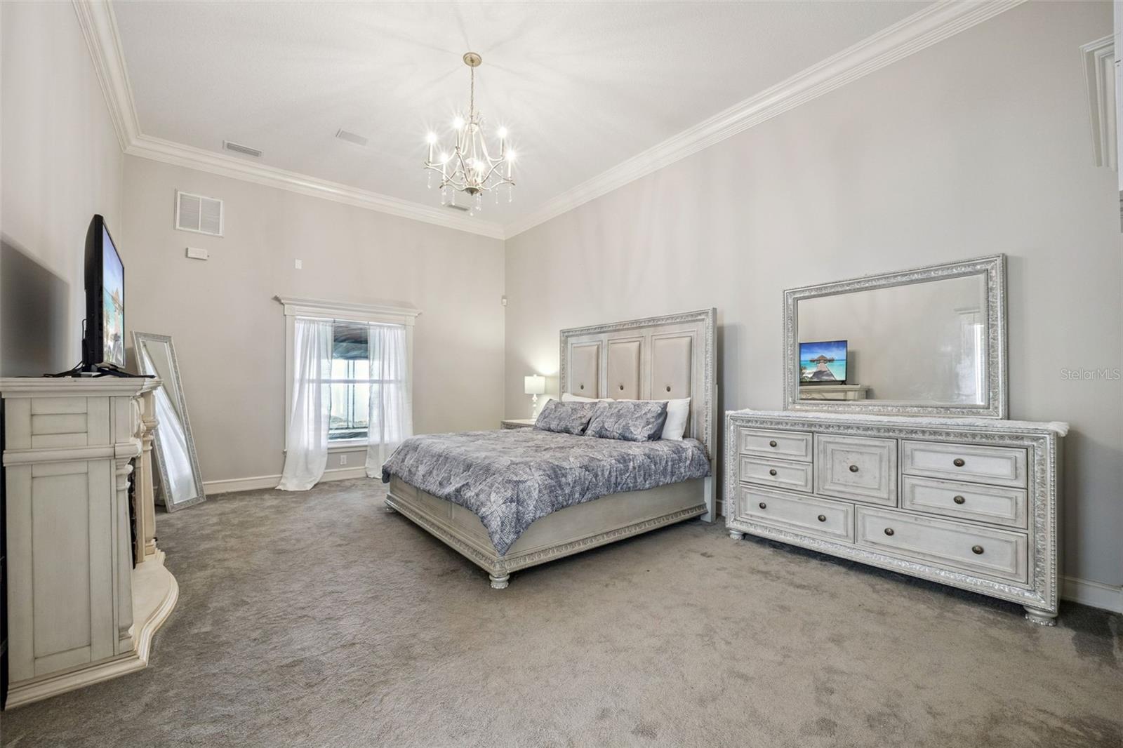 Image 17 of 68 For 21033 Violet Road
