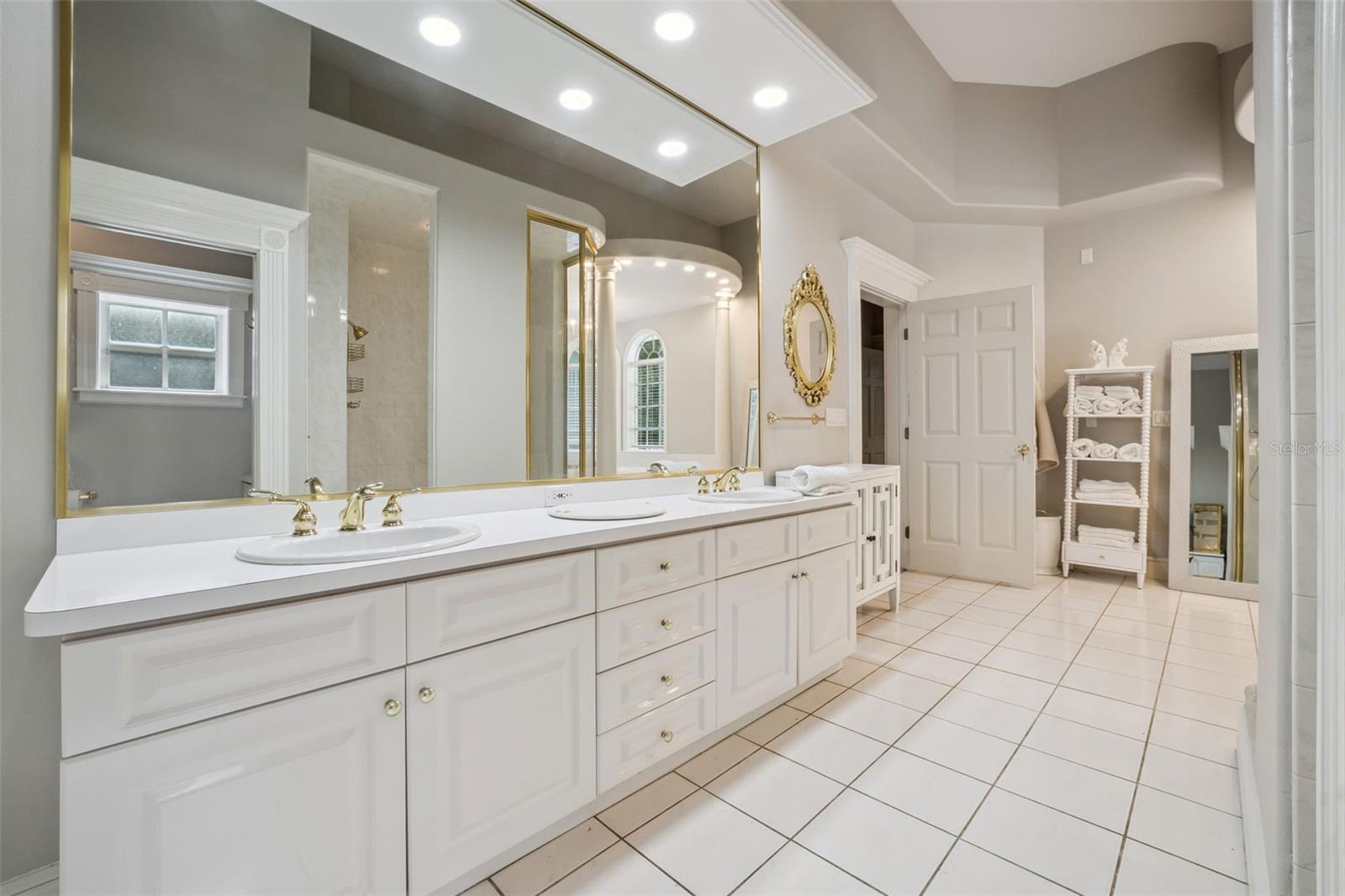 Image 20 of 68 For 21033 Violet Road