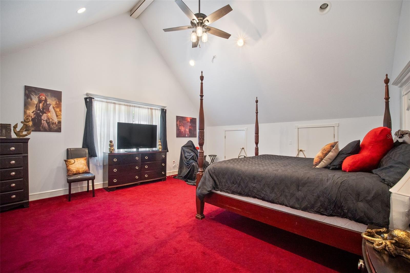 Image 30 of 68 For 21033 Violet Road