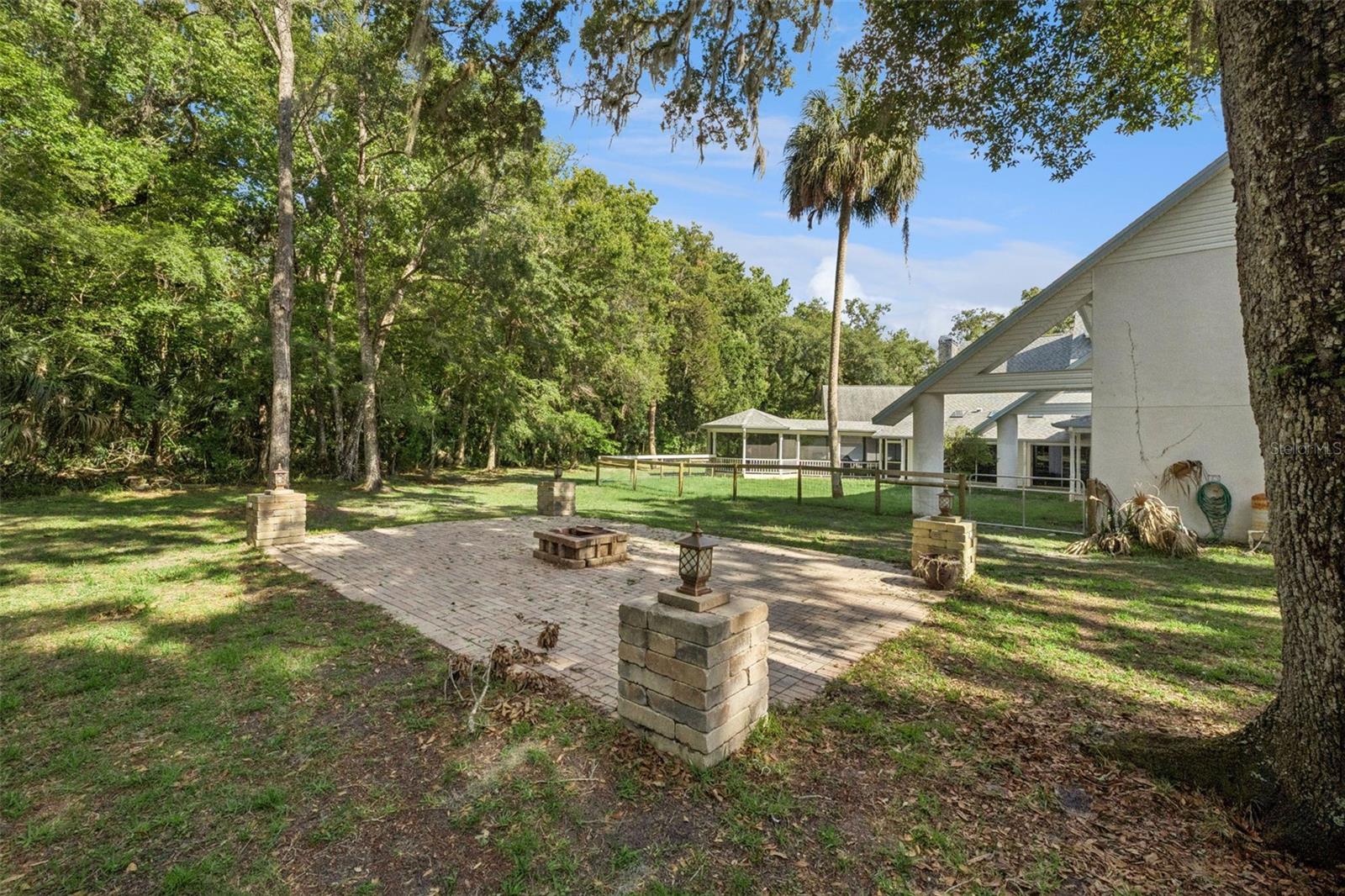 Image 46 of 68 For 21033 Violet Road