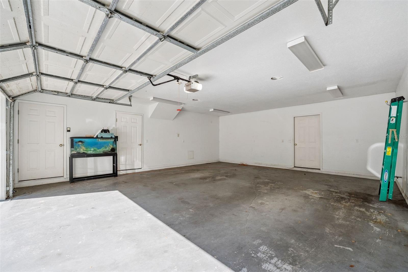 Image 57 of 68 For 21033 Violet Road