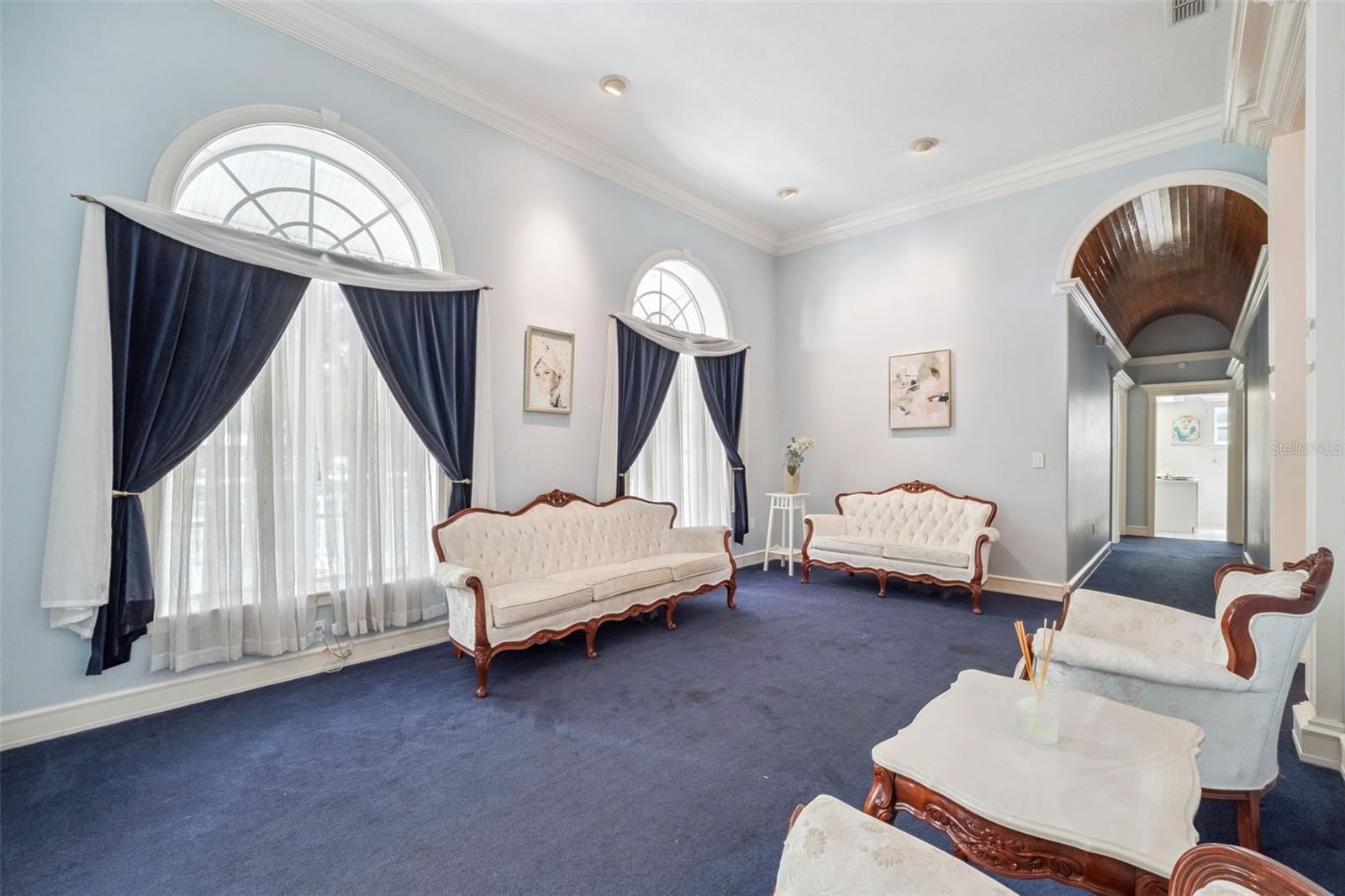 Image 6 of 68 For 21033 Violet Road