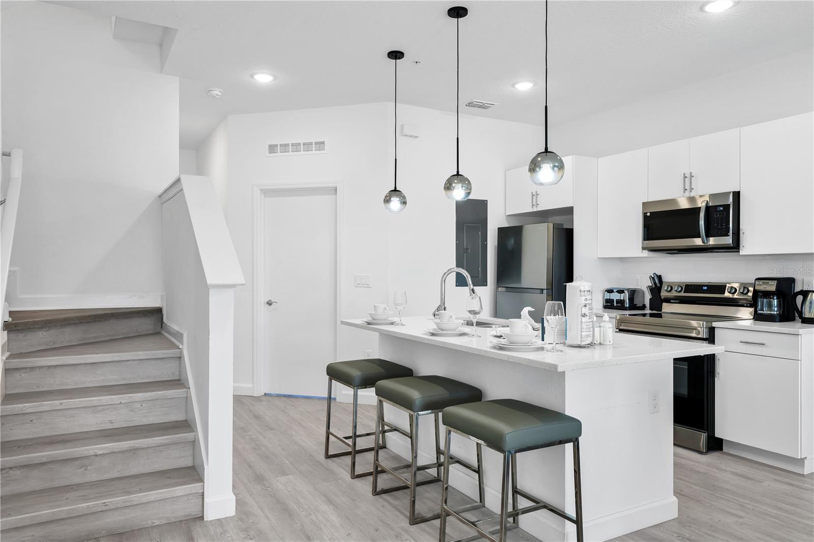 Image 5 of 11 For 412 Famagusta Drive