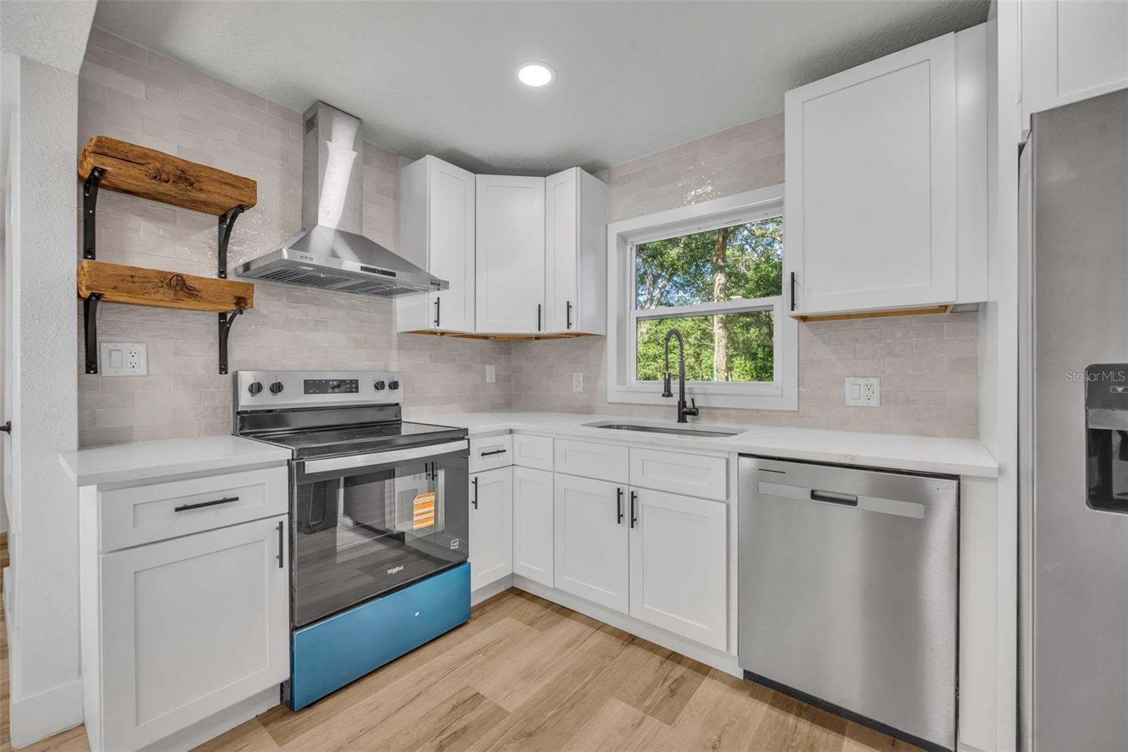 Image 10 of 28 For 2400 Orange Avenue