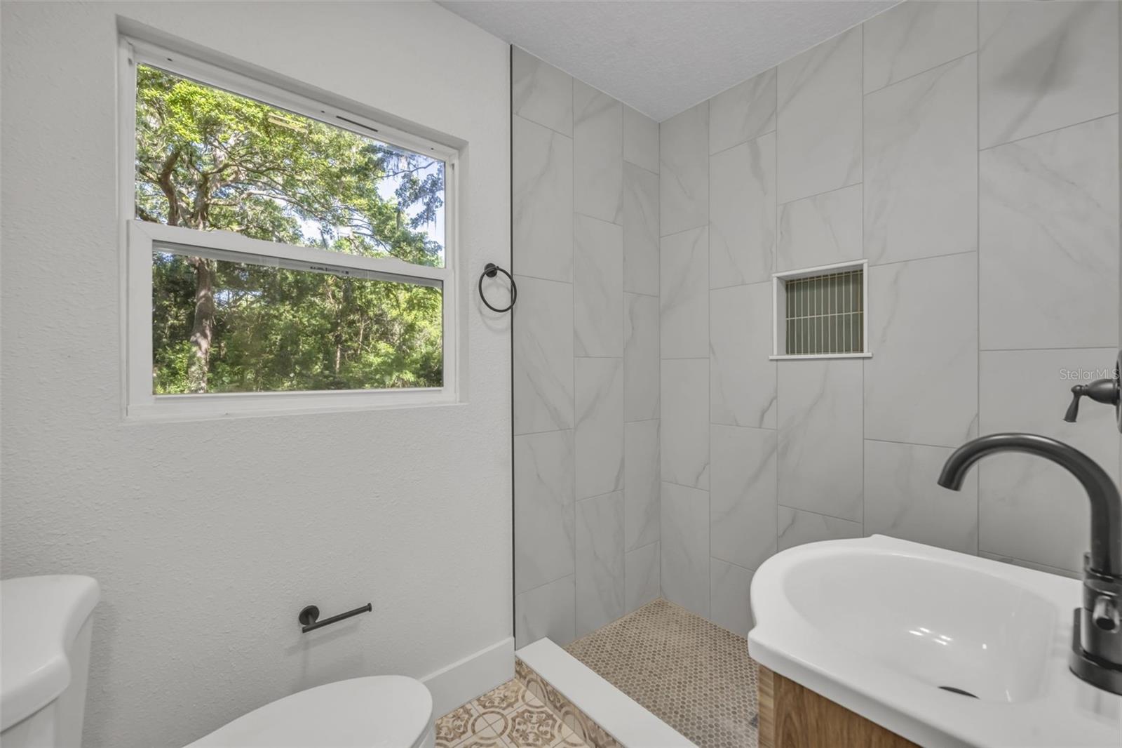 Image 18 of 28 For 2400 Orange Avenue