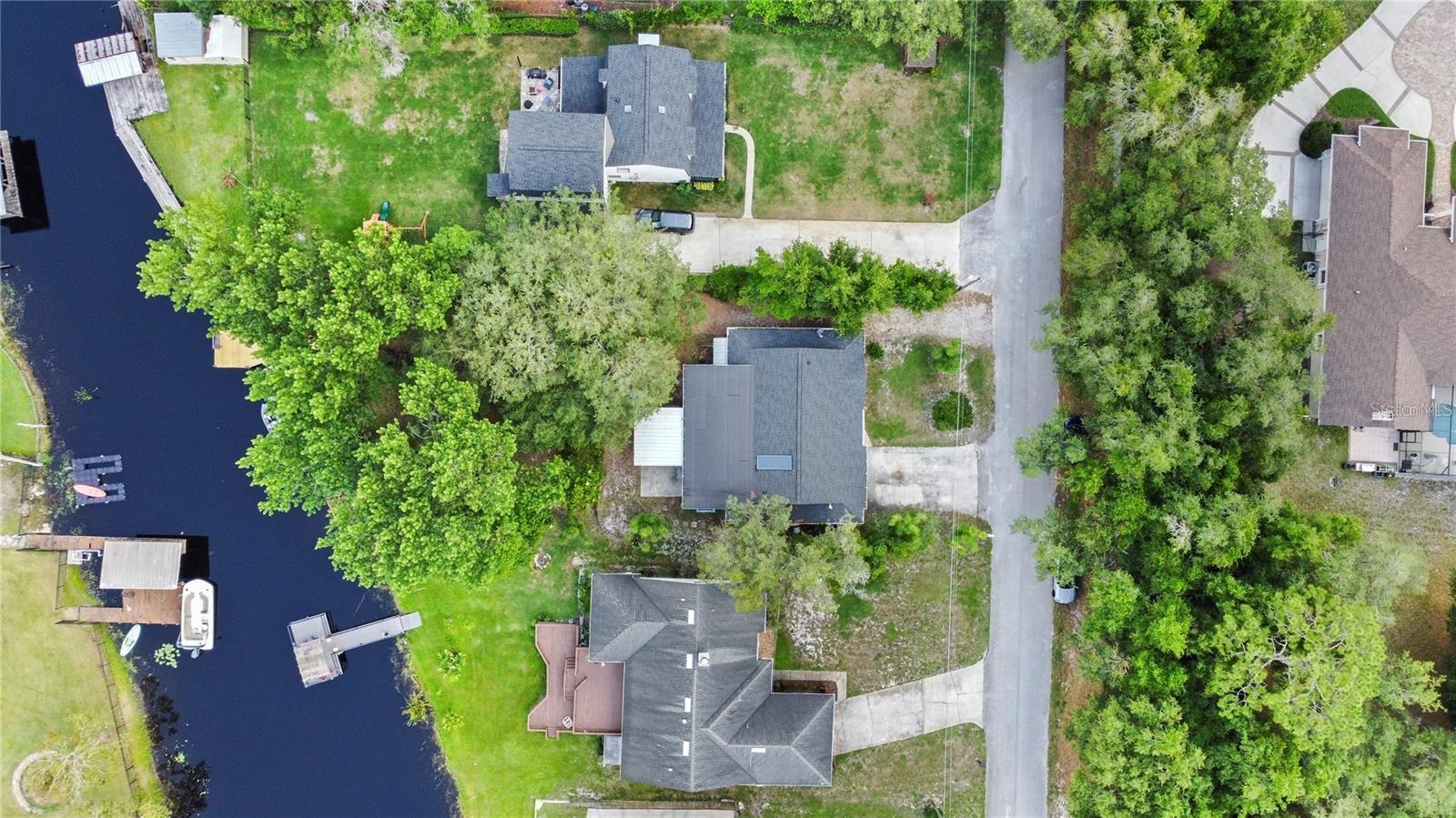 Image 12 of 49 For 240 Maureen Drive