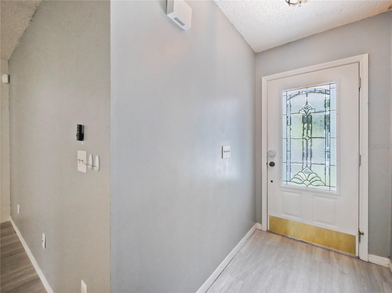 Image 41 of 49 For 240 Maureen Drive