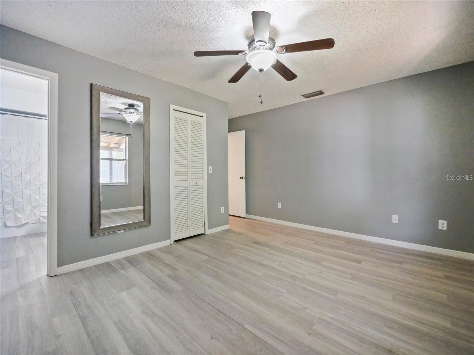 Image 8 of 49 For 240 Maureen Drive
