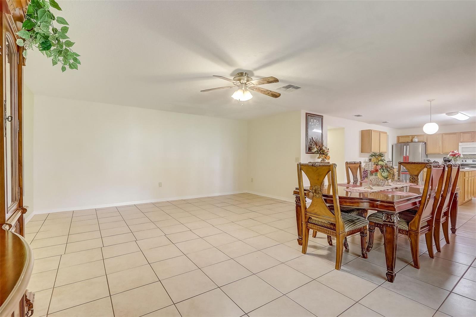 Image 13 of 51 For 2670 Palmetto Ridge Circle