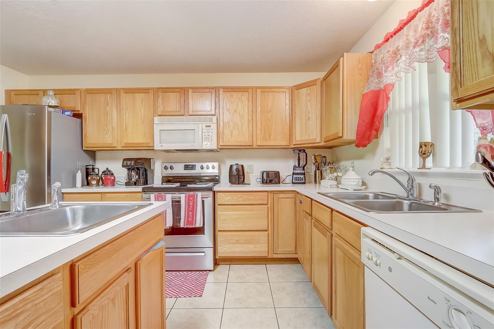 Image 18 of 51 For 2670 Palmetto Ridge Circle