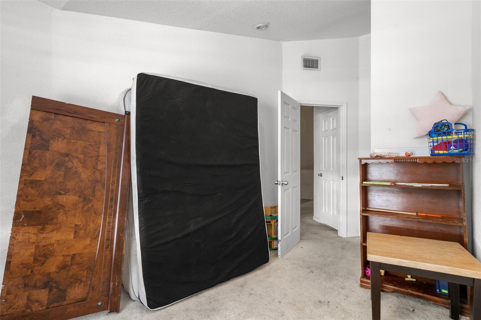 Listing photo id 25 for 4332 Har Paul Circle