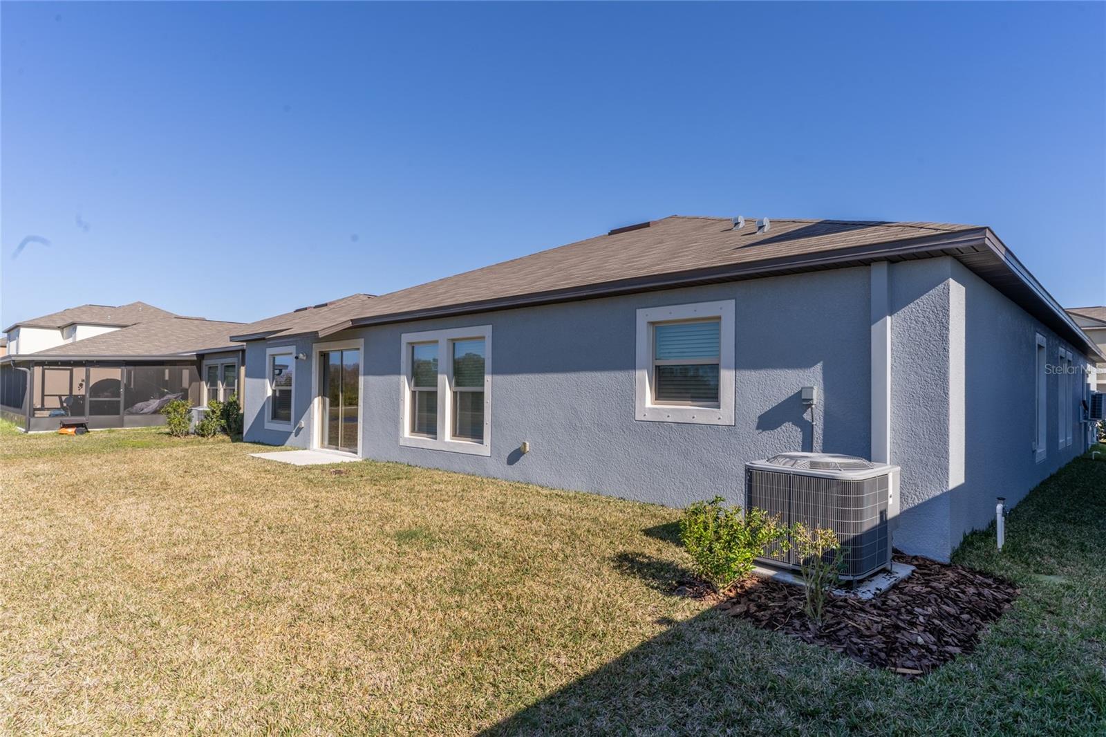 Listing photo id 8 for 9424 Channing Hill Drive