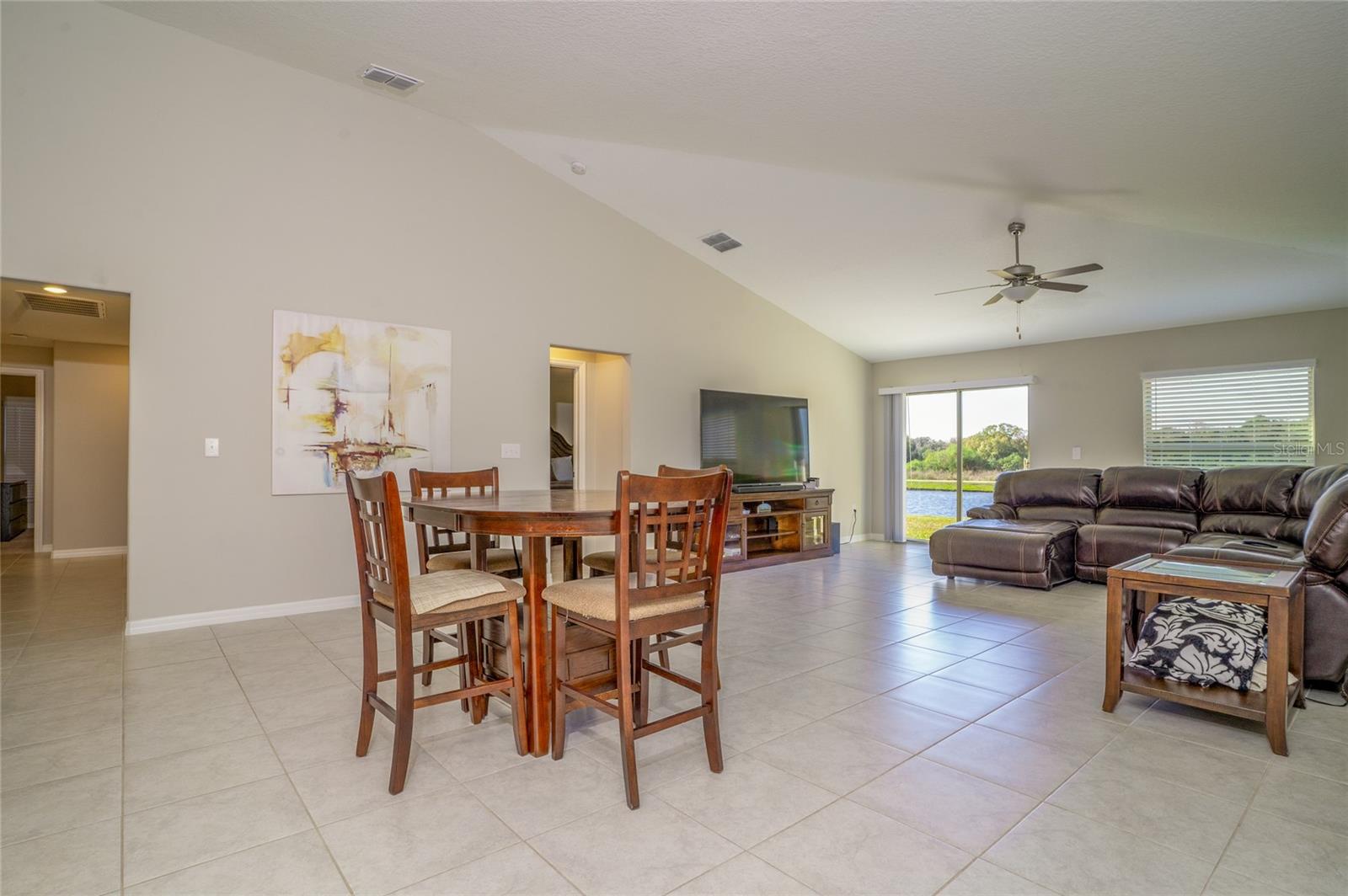 Listing photo id 28 for 9424 Channing Hill Drive