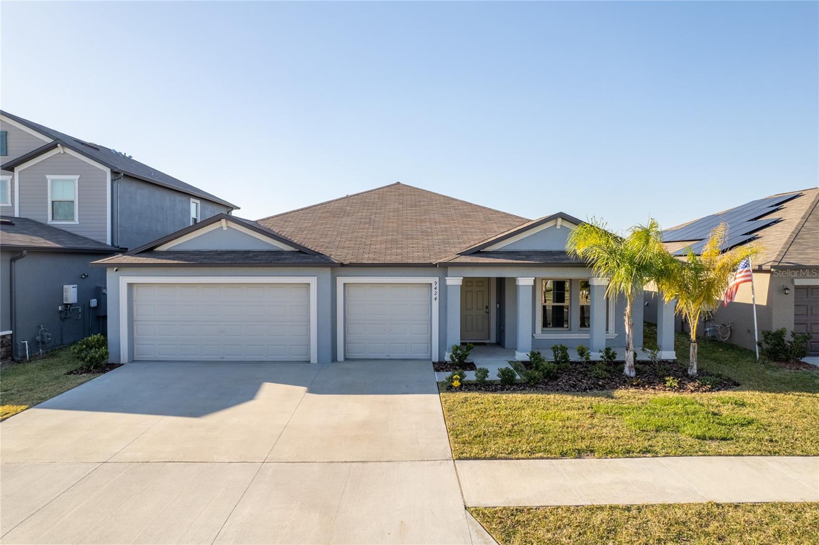 Listing photo id 4 for 9424 Channing Hill Drive