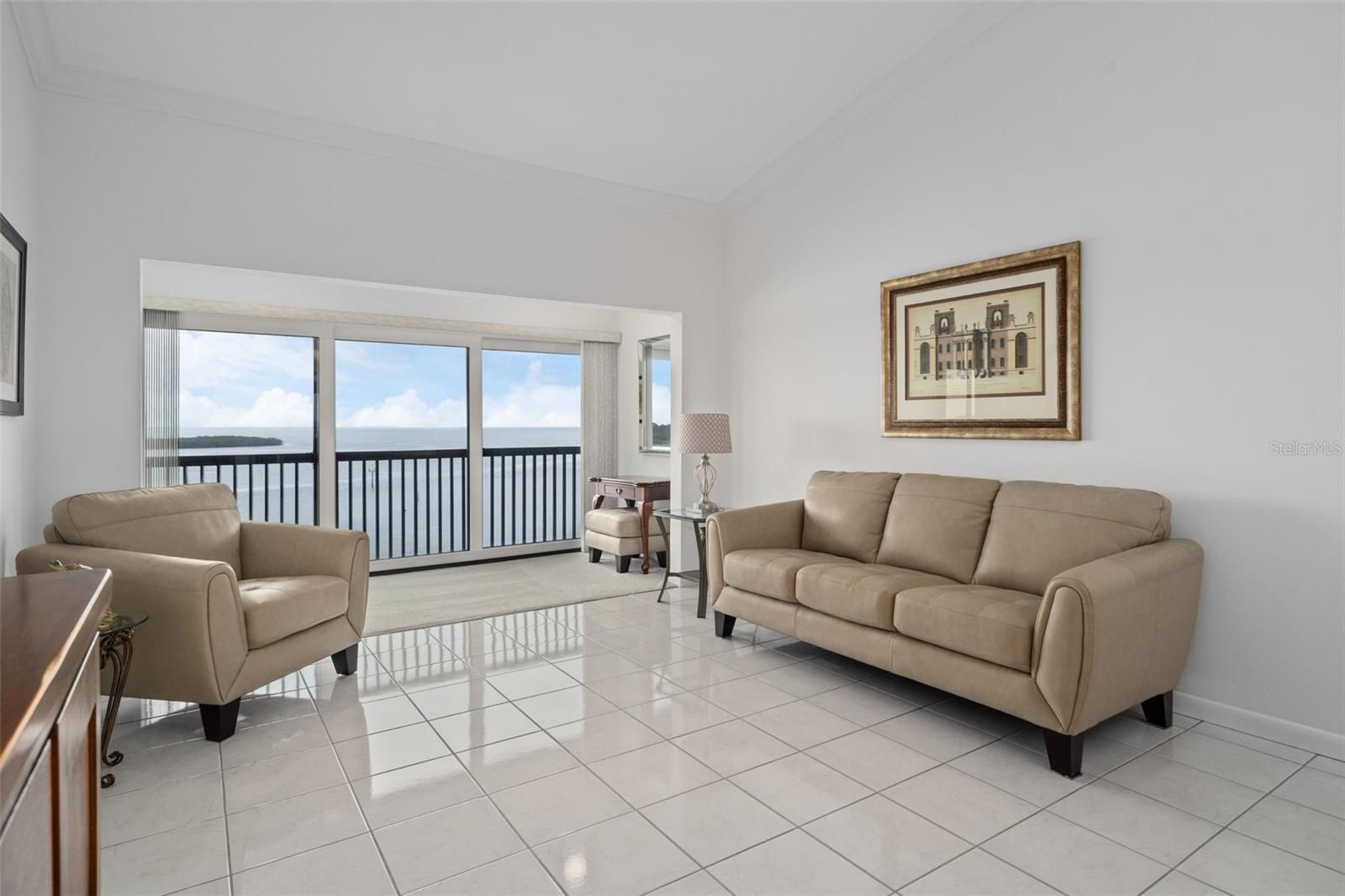 Image 16 of 62 For 4550 Bay Boulevard 1252