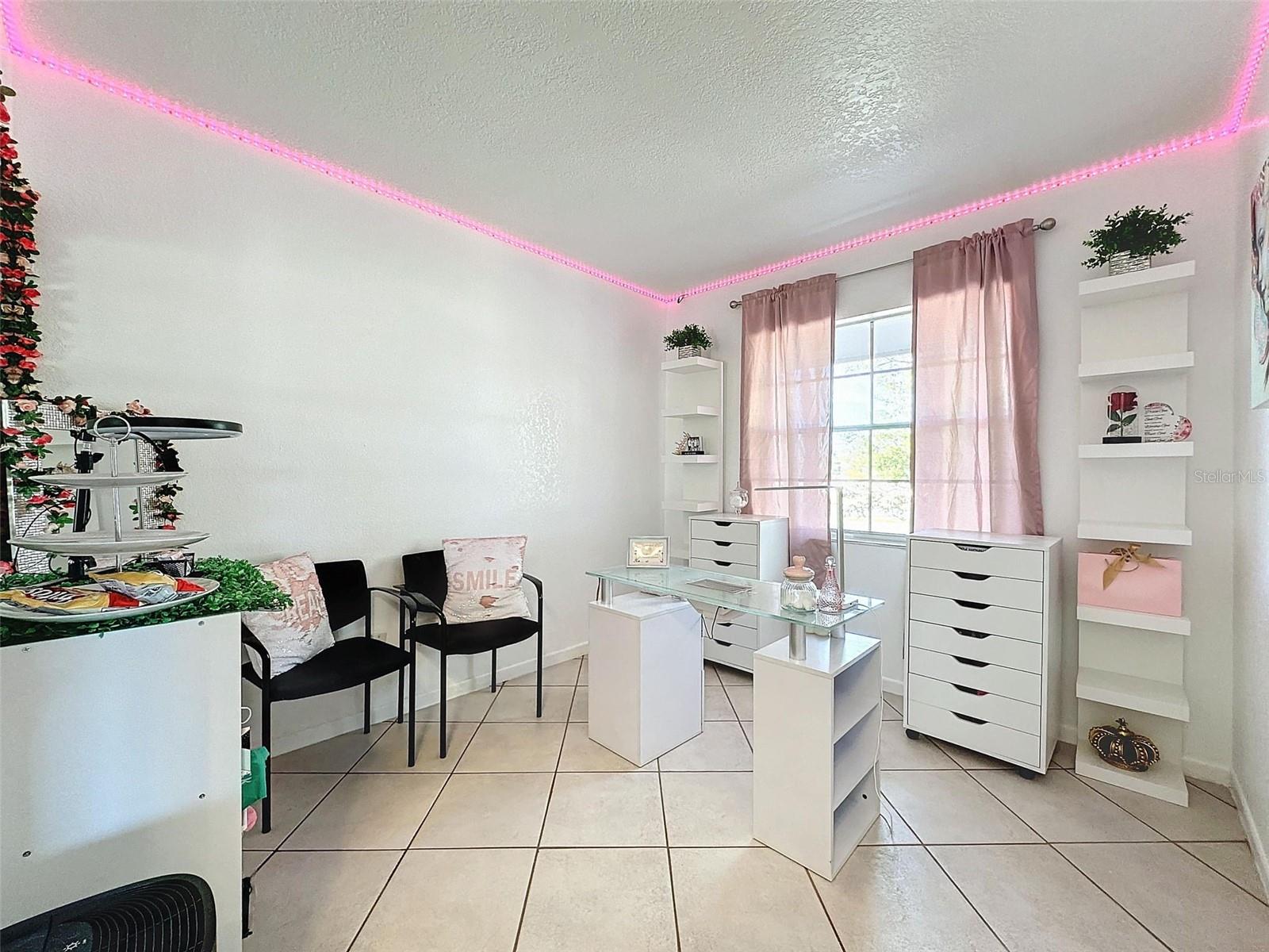 Listing photo id 28 for 12582 Elgin Boulevard
