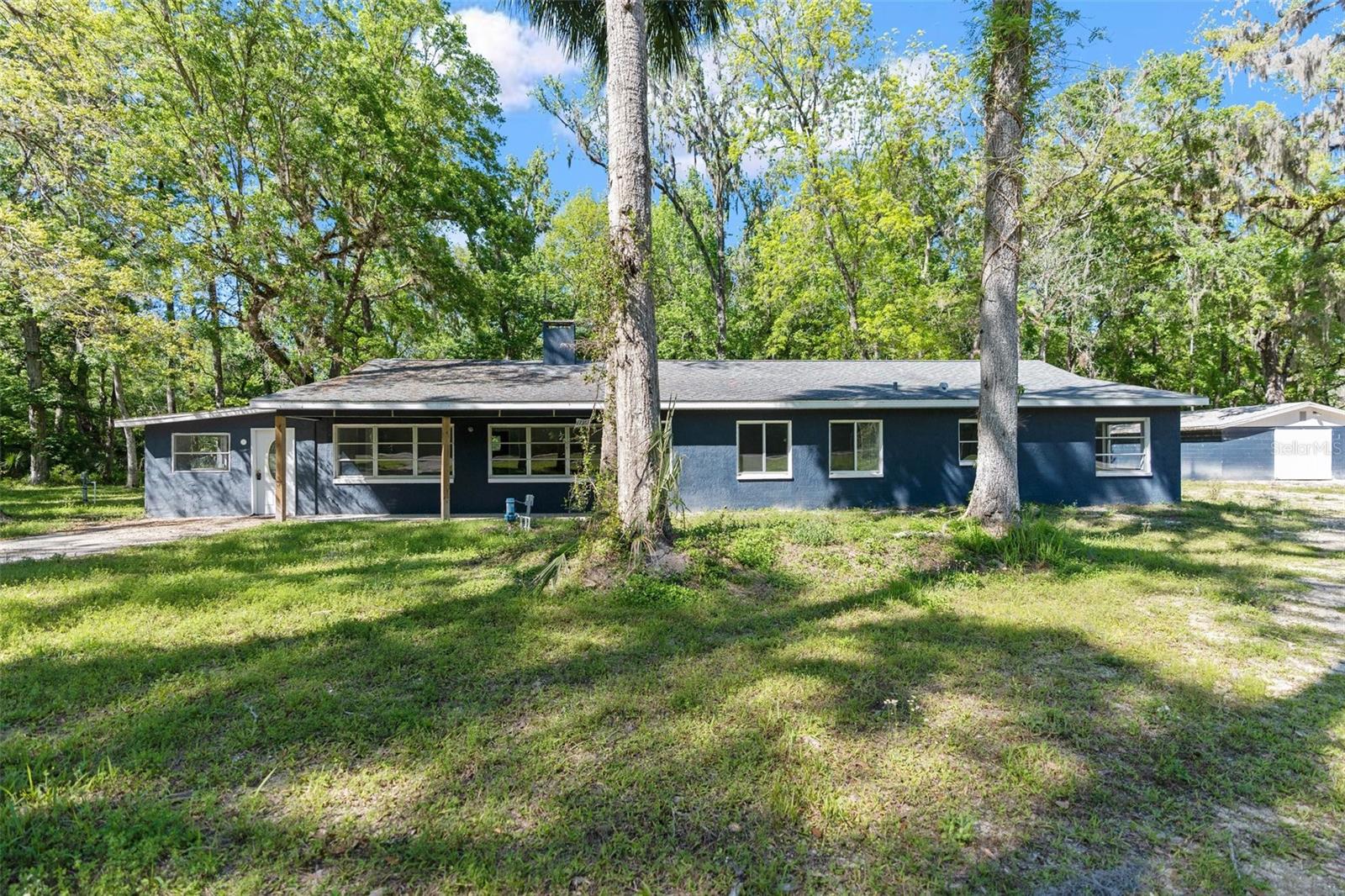 Listing photo id 51 for 17367 Lake Lindsey Road