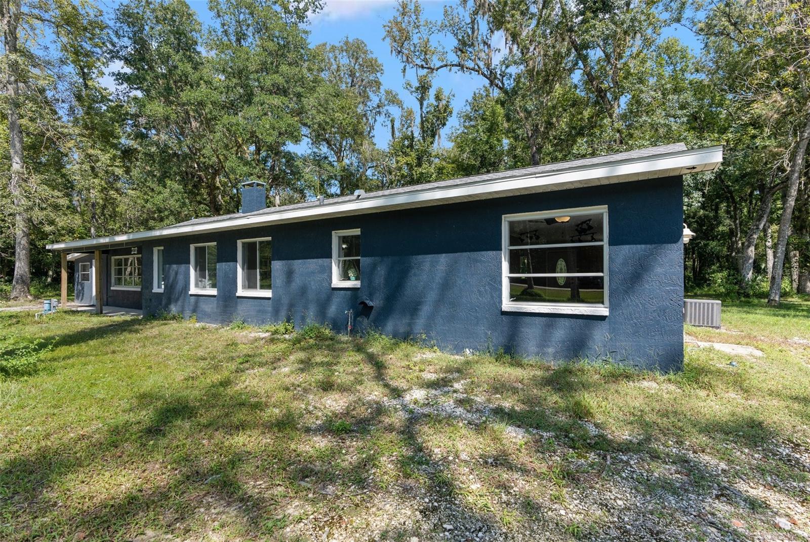 Listing photo id 60 for 17367 Lake Lindsey Road