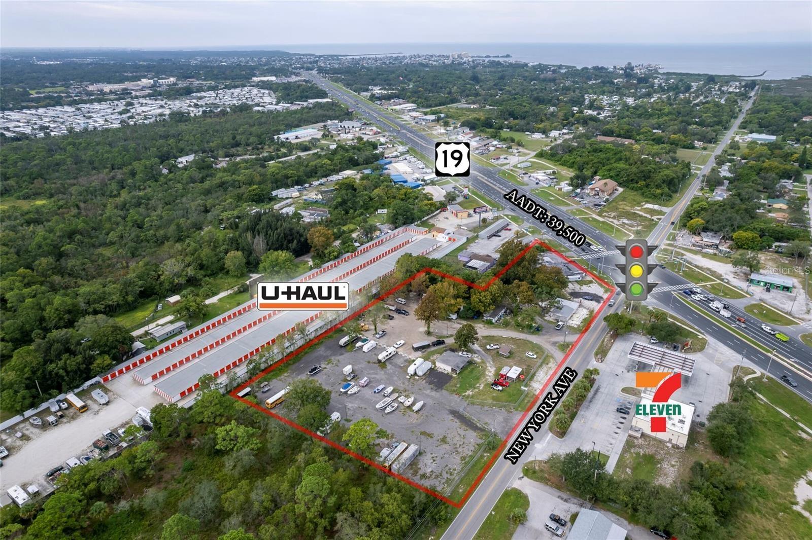 Listing photo id 3 for 14932 Us Highway 19